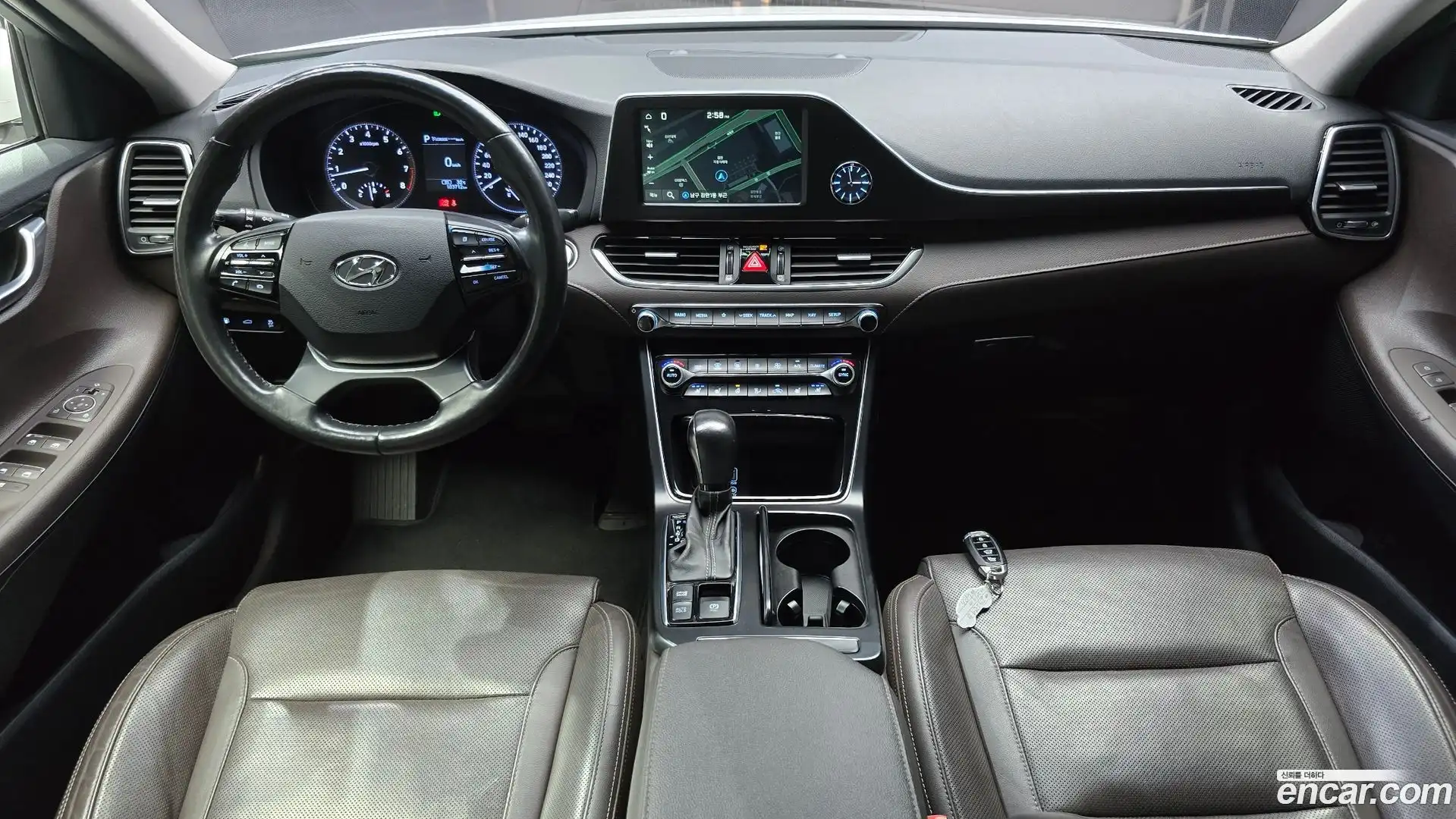 Grandeur Hyundai 2019.0-INNER-007