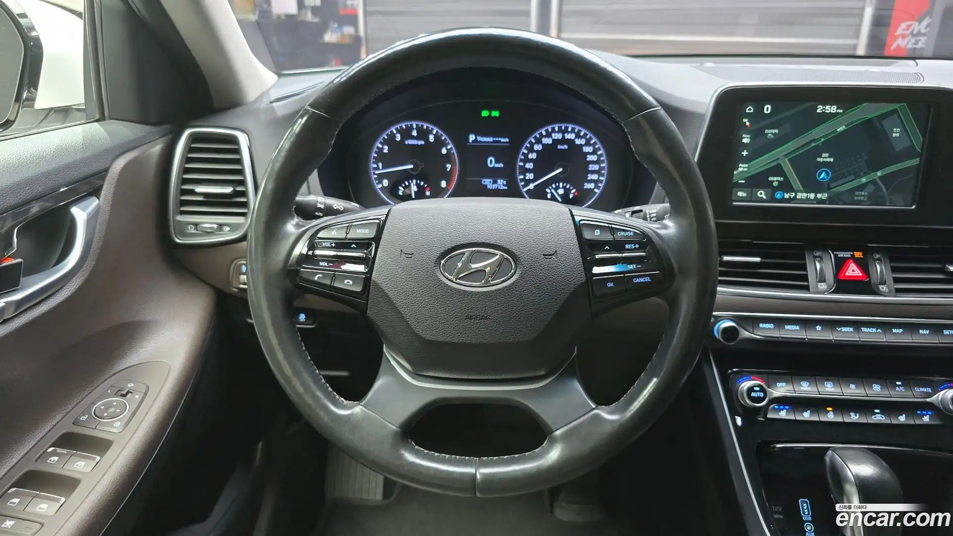 Grandeur Hyundai 2019.0-OPTION-017