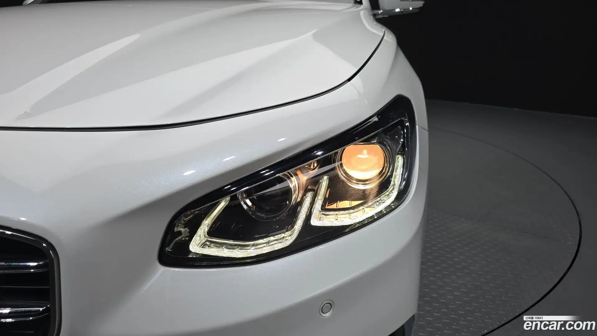 Grandeur Hyundai 2019.0-OUTER-032