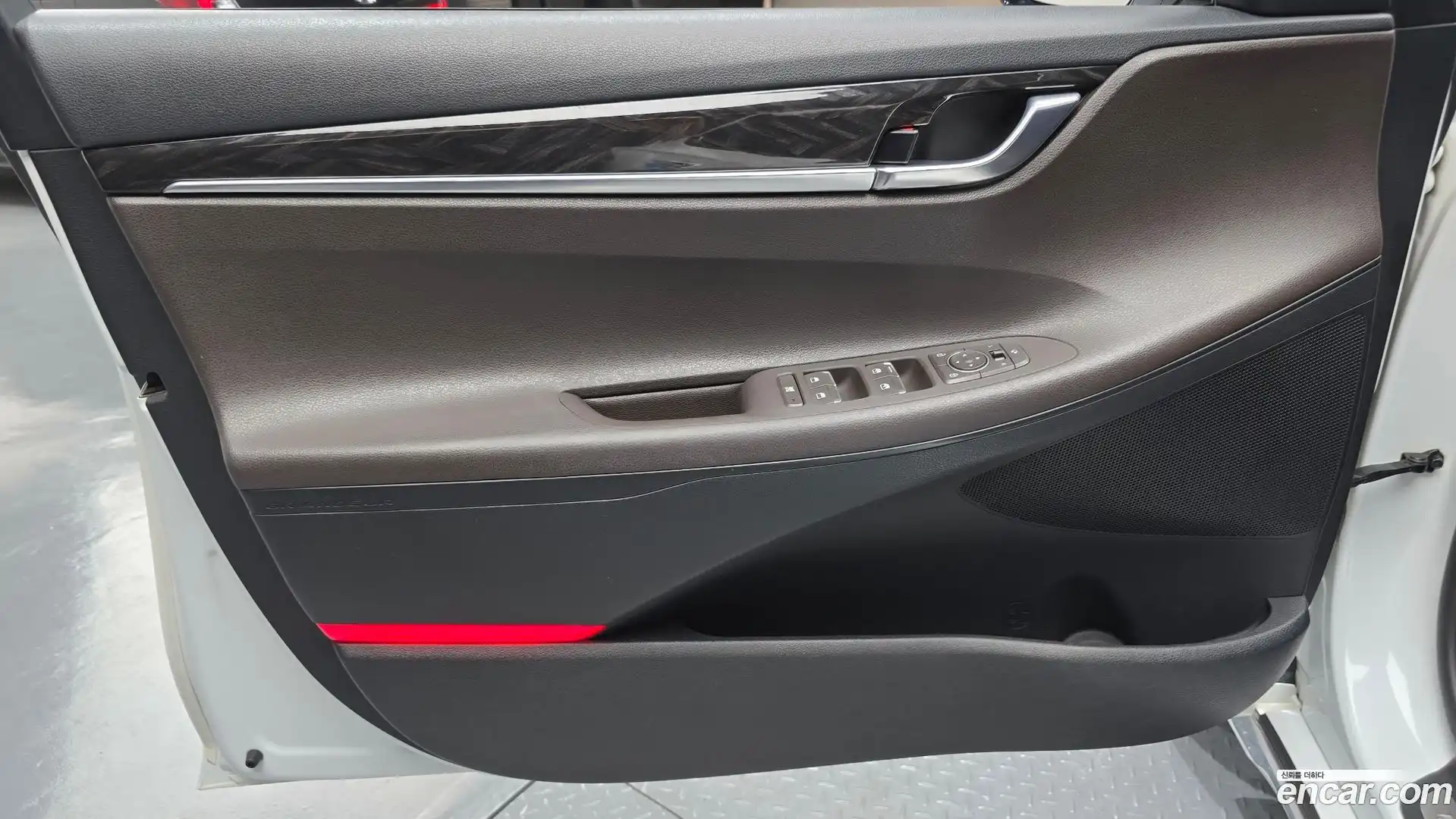 Grandeur Hyundai 2019.0-INNER-034