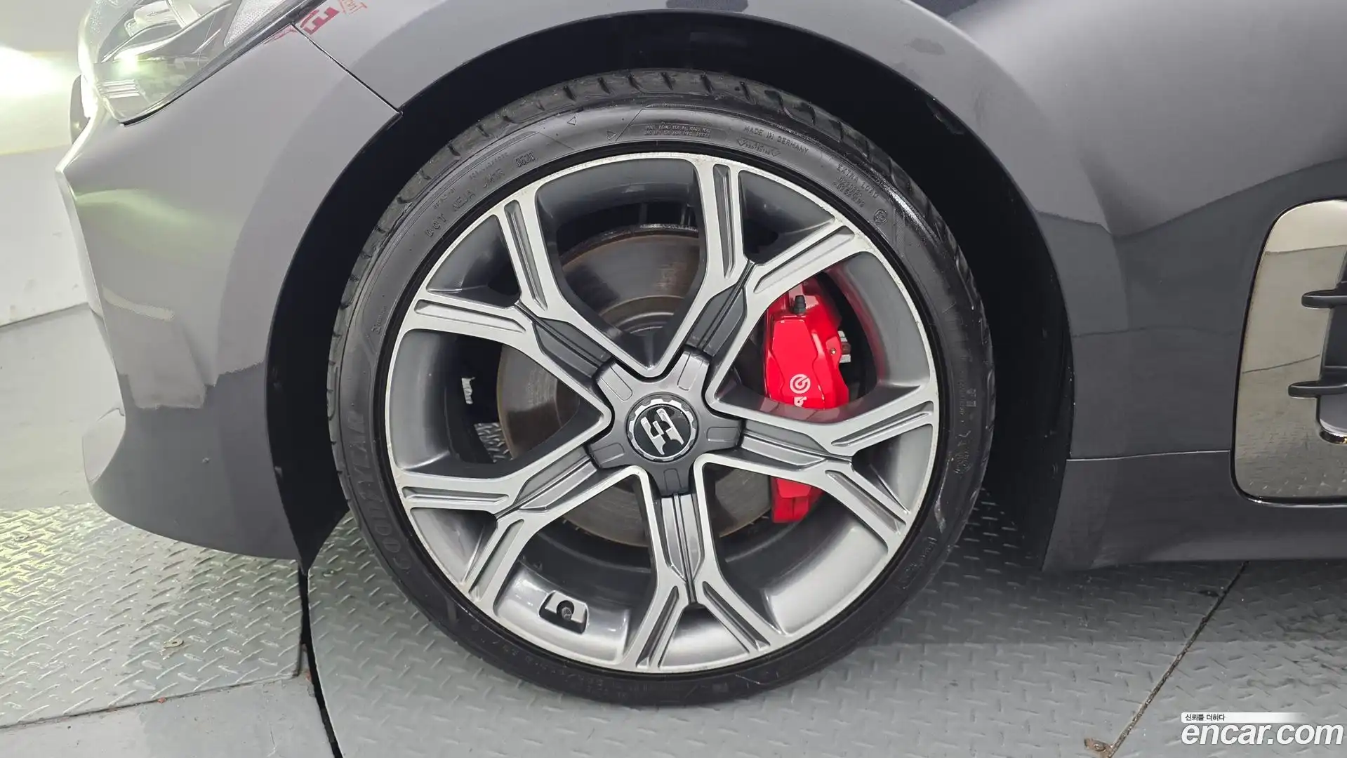 Stinger Kia 2019.2-OUTER-005