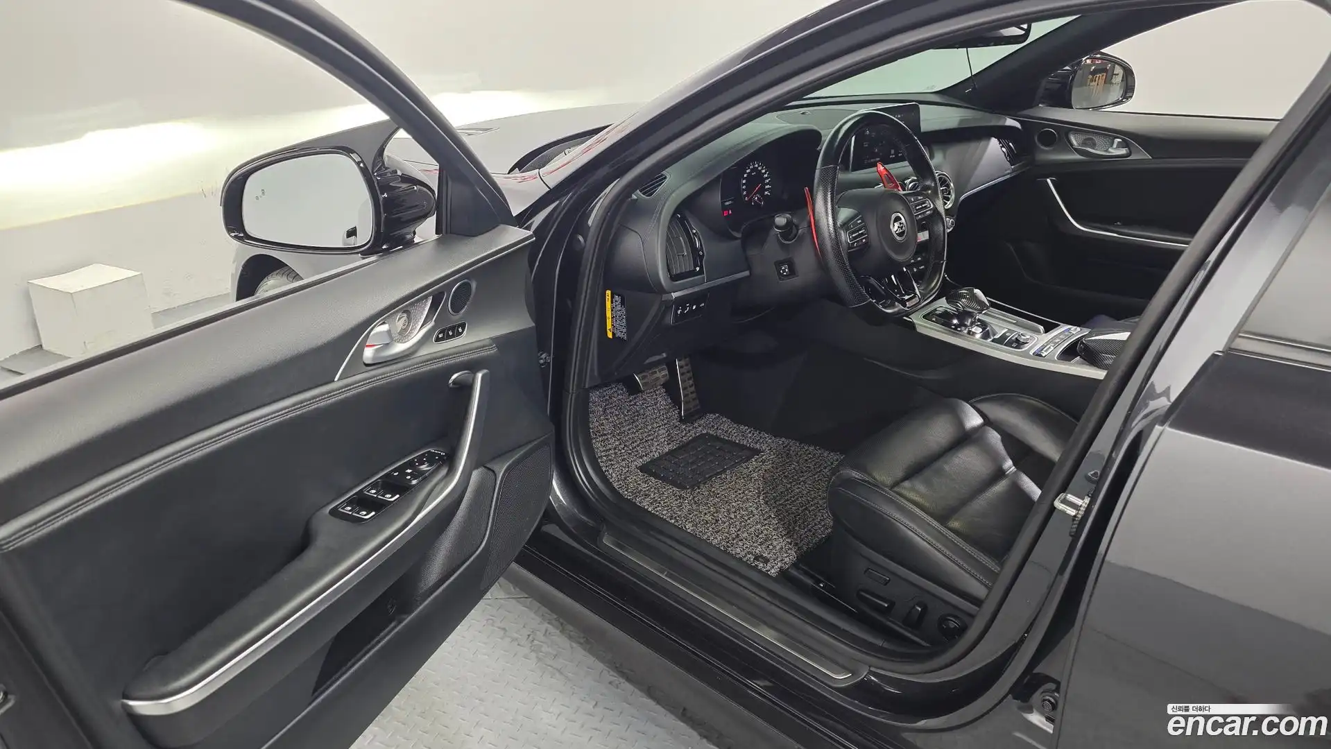 Stinger Kia 2019.2-INNER-010