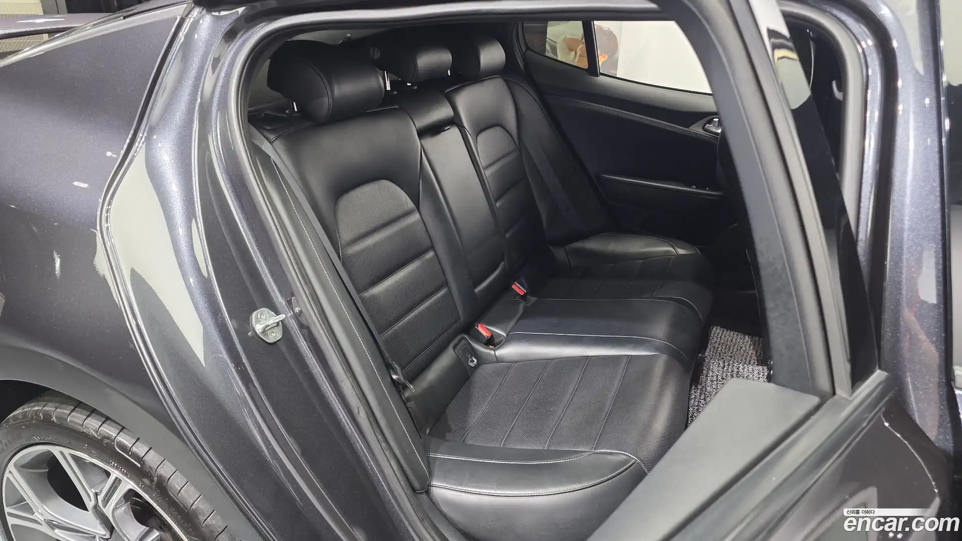 Stinger Kia 2019.2-OPTION-016
