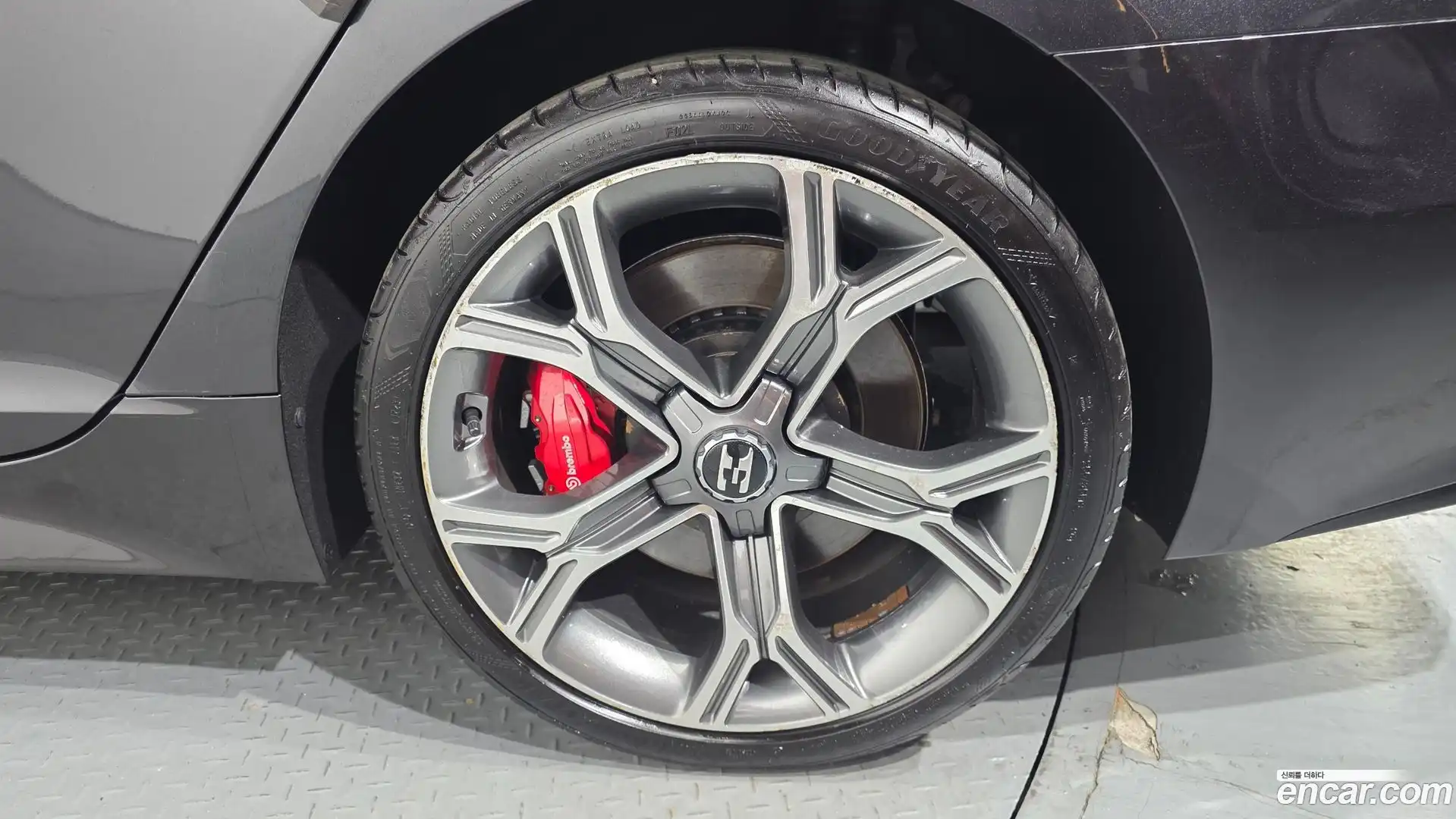 Stinger Kia 2019.2-OUTER-031