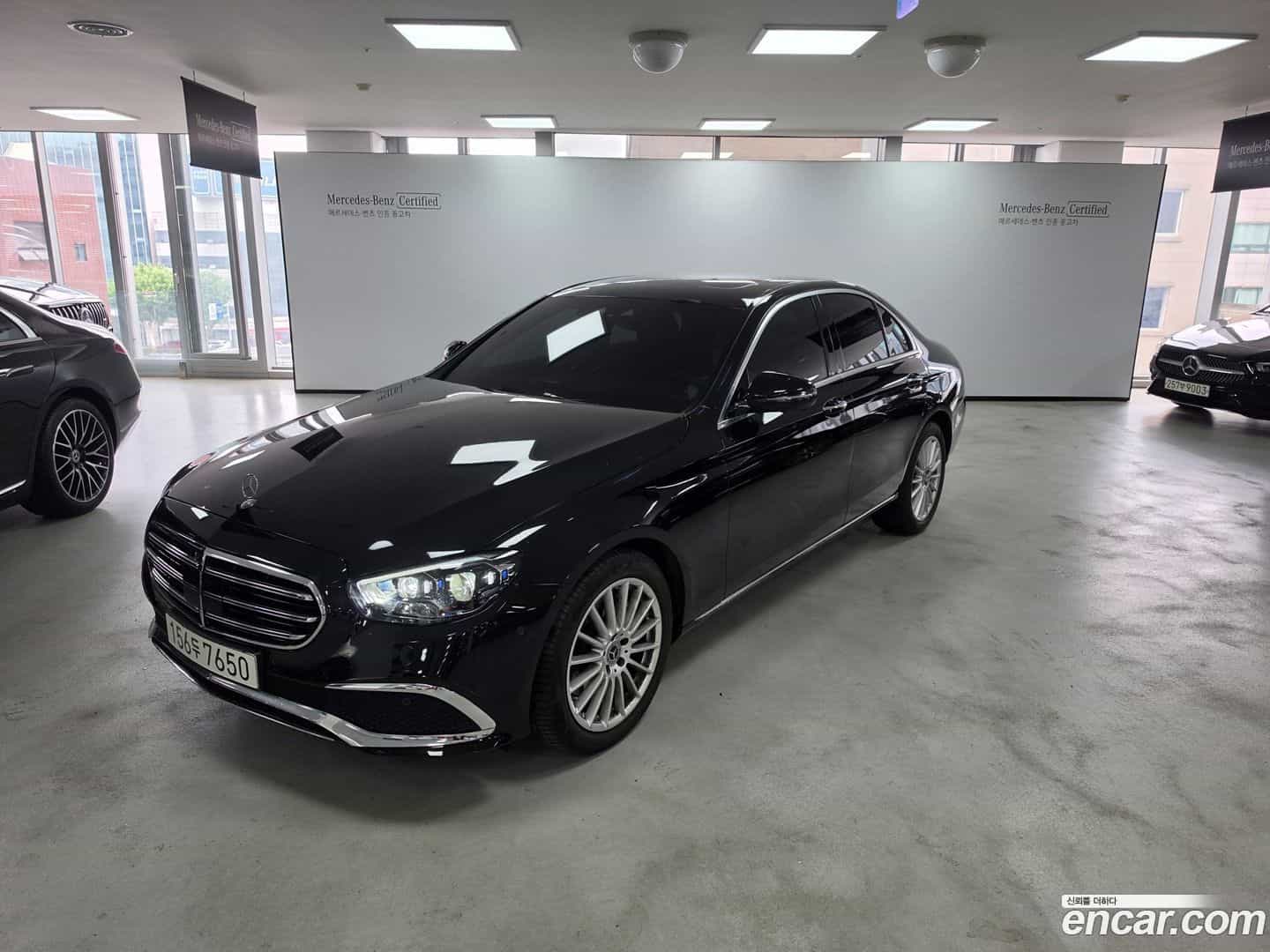 E-Class Mercedes-Benz 2023.9-OUTER-001