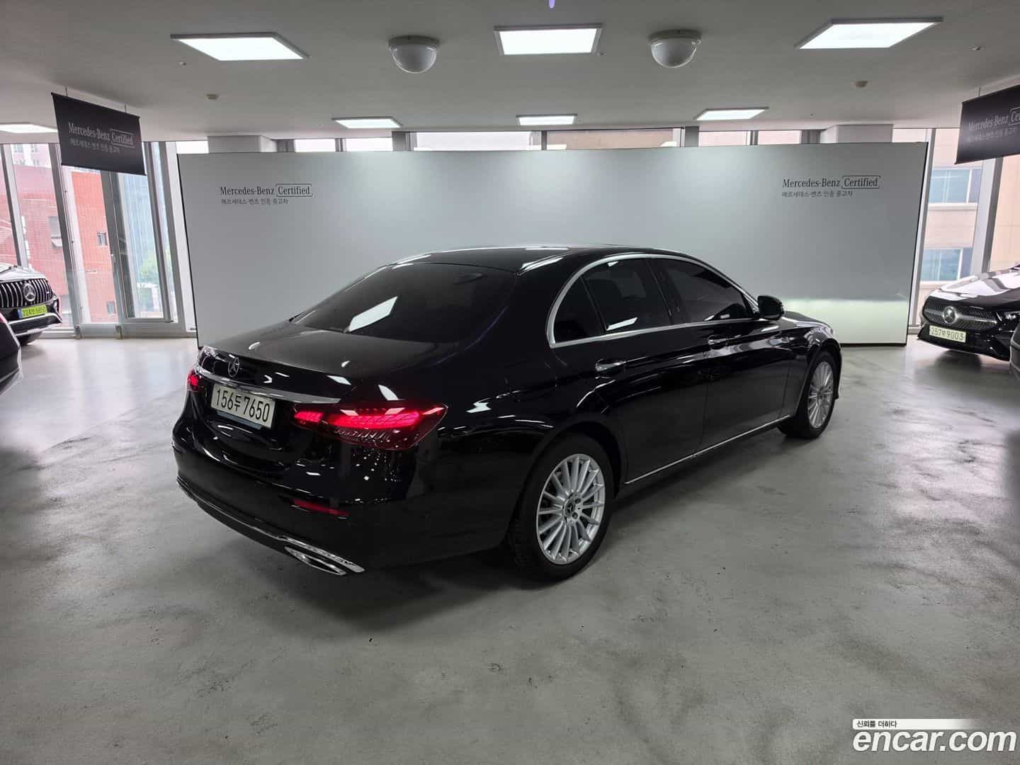 E-Class Mercedes-Benz 2023.9-OUTER-002