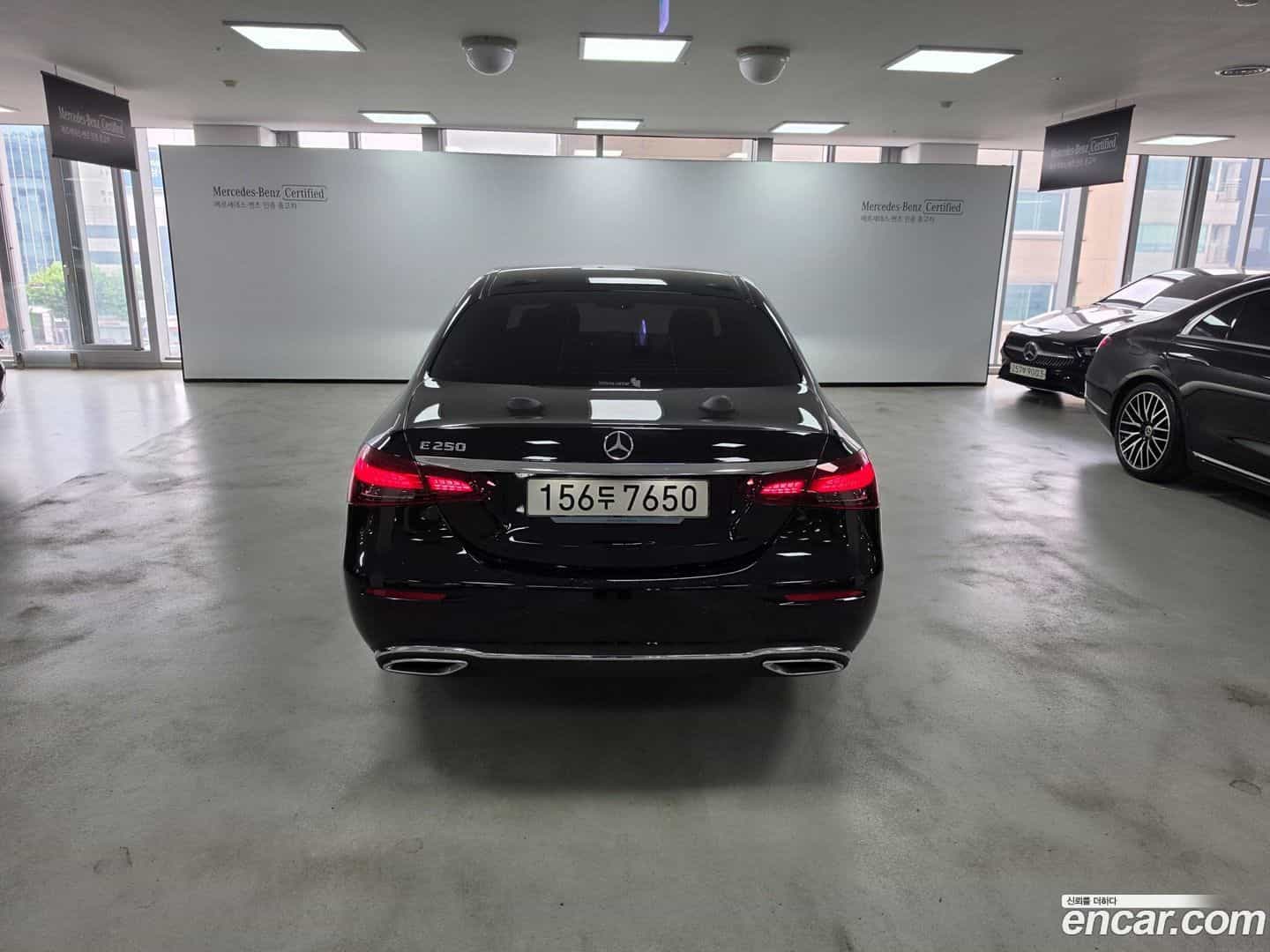 E-Class Mercedes-Benz 2023.9-OUTER-004