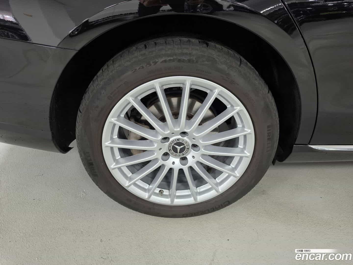 E-Class Mercedes-Benz 2023.9-OUTER-005
