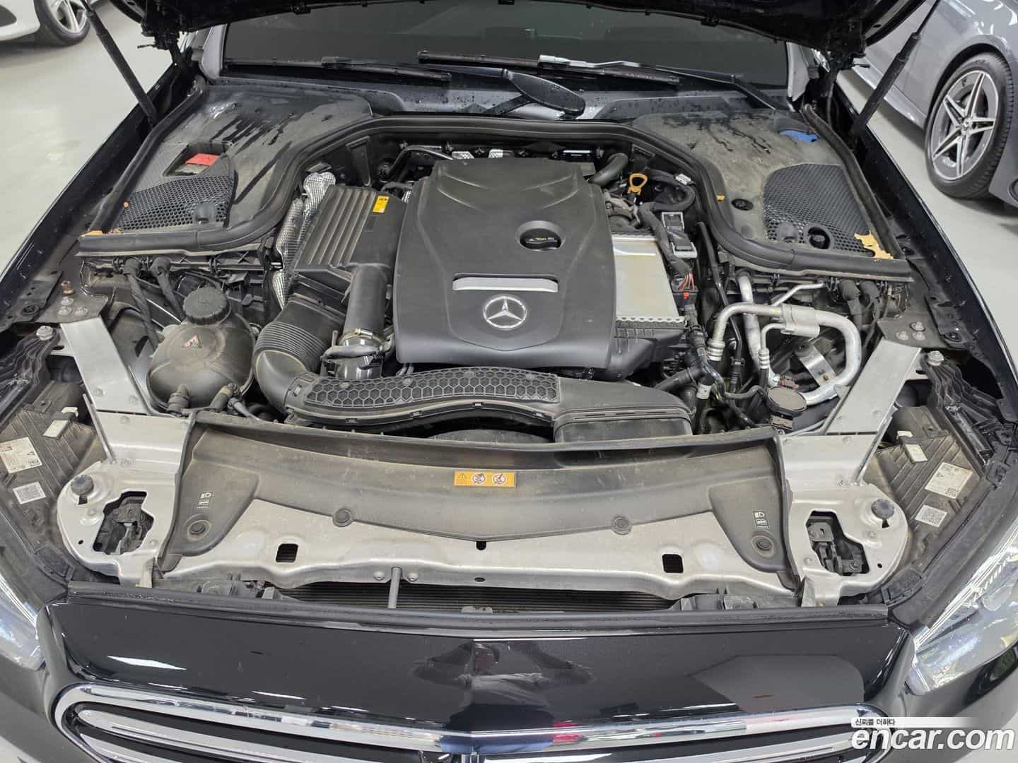 E-Class Mercedes-Benz 2023.9-OUTER-006