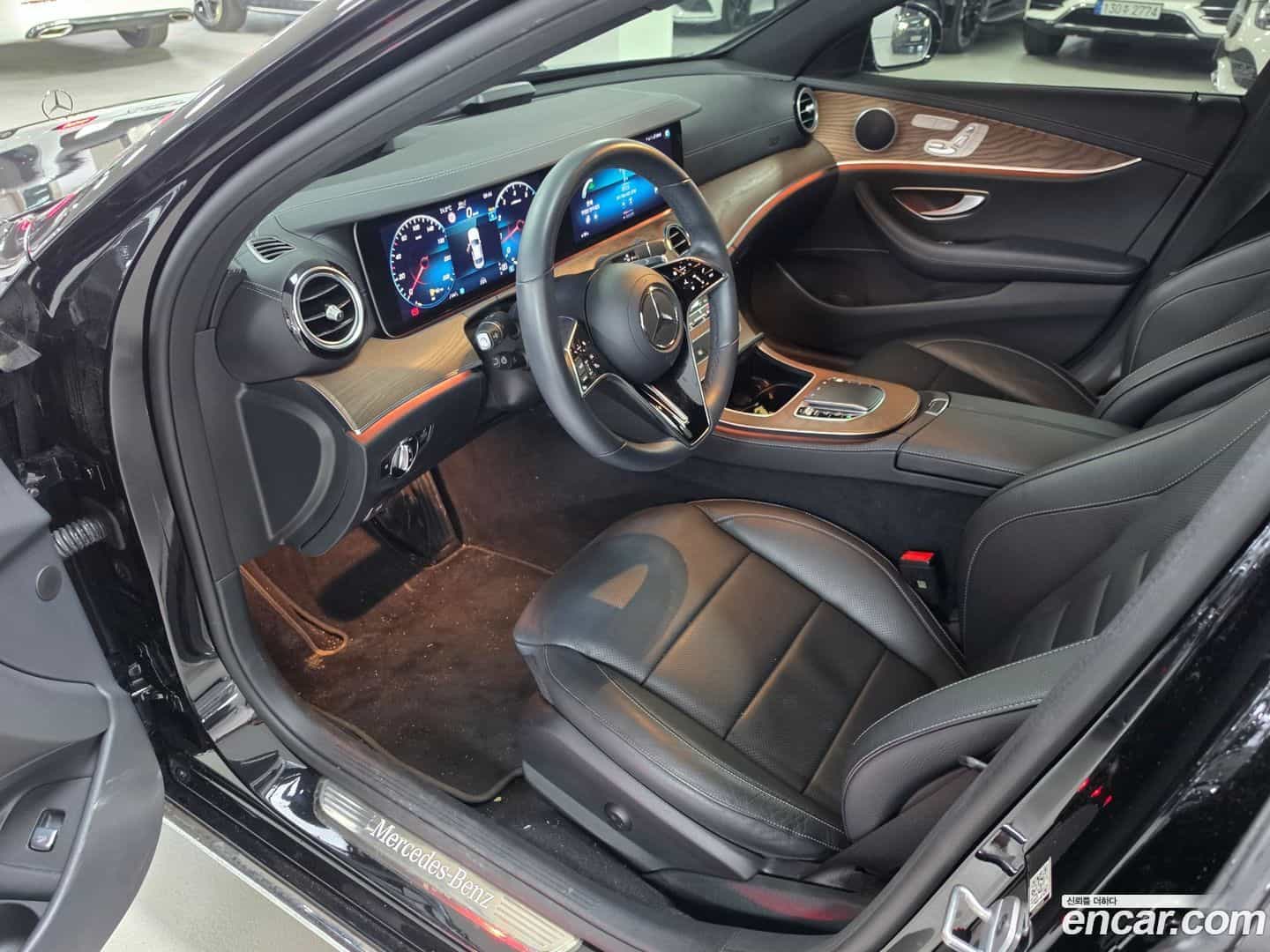 E-Class Mercedes-Benz 2023.9-OPTION-017