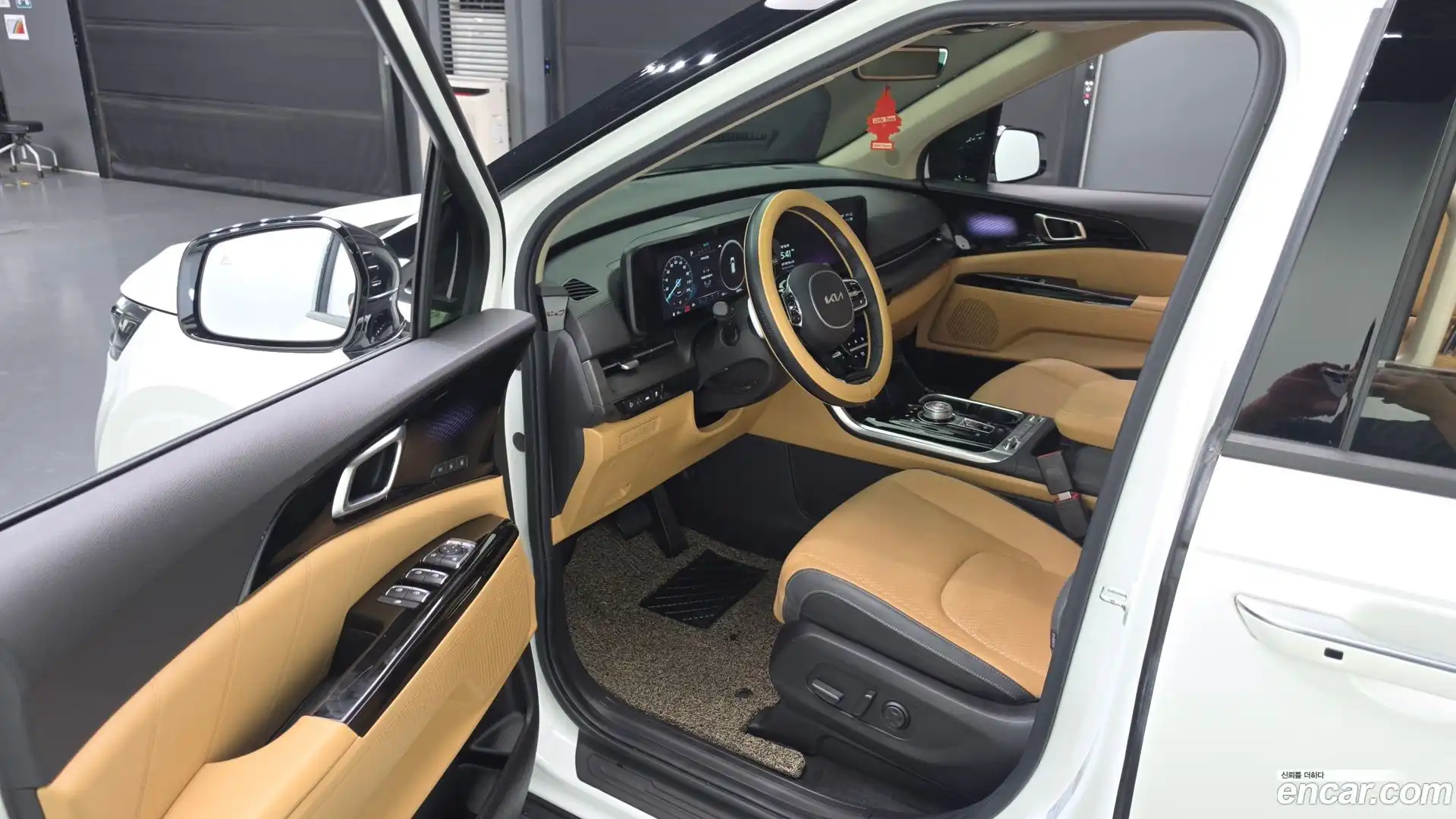 Canival Kia 2023.2-INNER-010