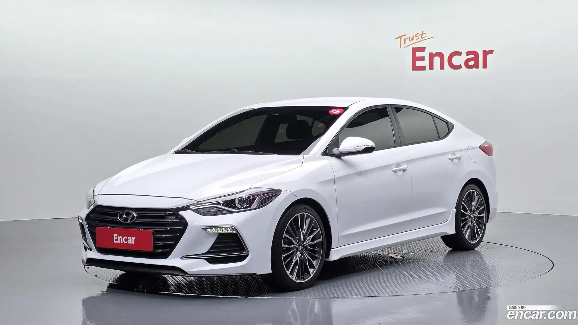 AVANTE Hyundai 2017.1-OUTER-001