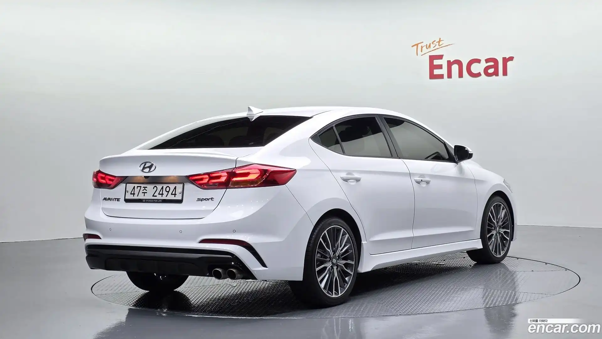 AVANTE Hyundai 2017.1-OUTER-002