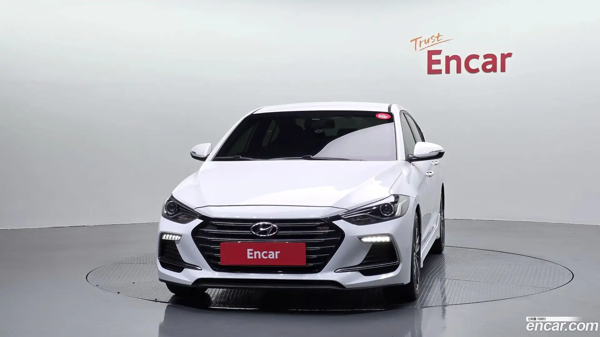 AVANTE Hyundai 2017.1-OUTER-003