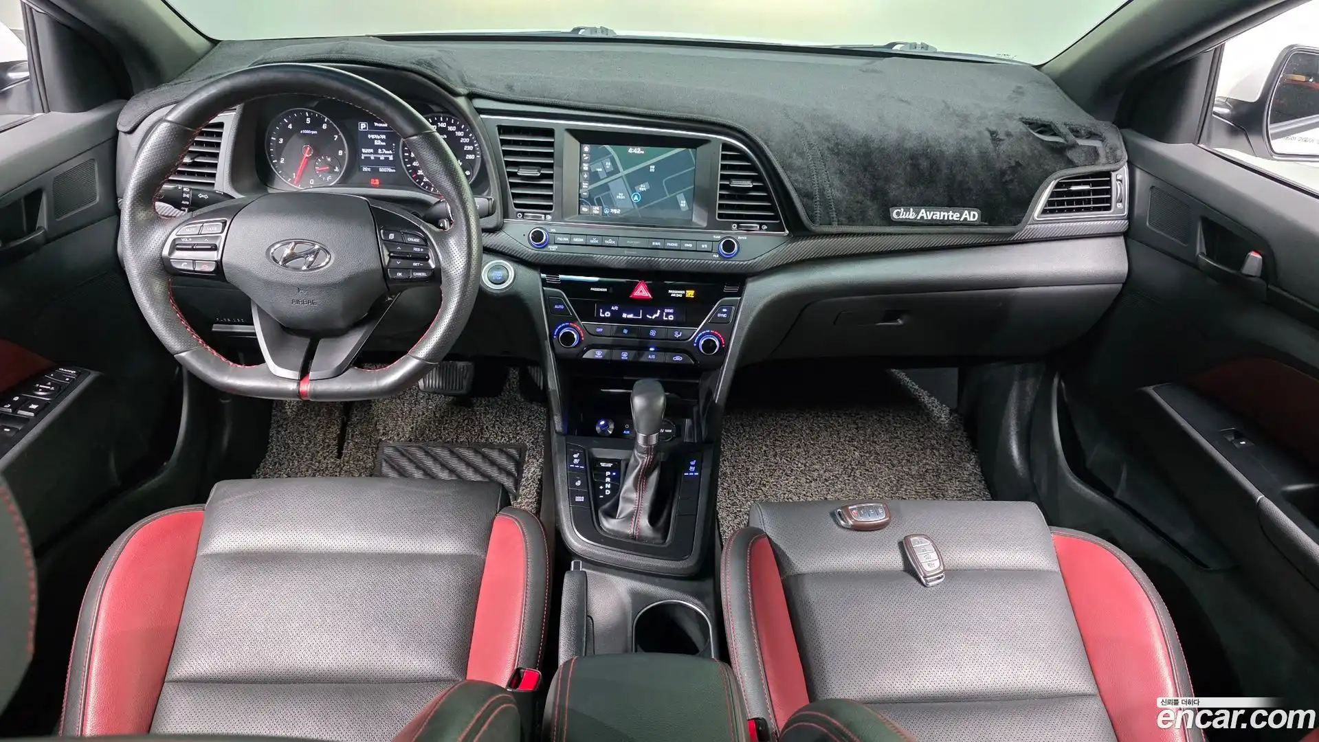 AVANTE Hyundai 2017.1-INNER-007