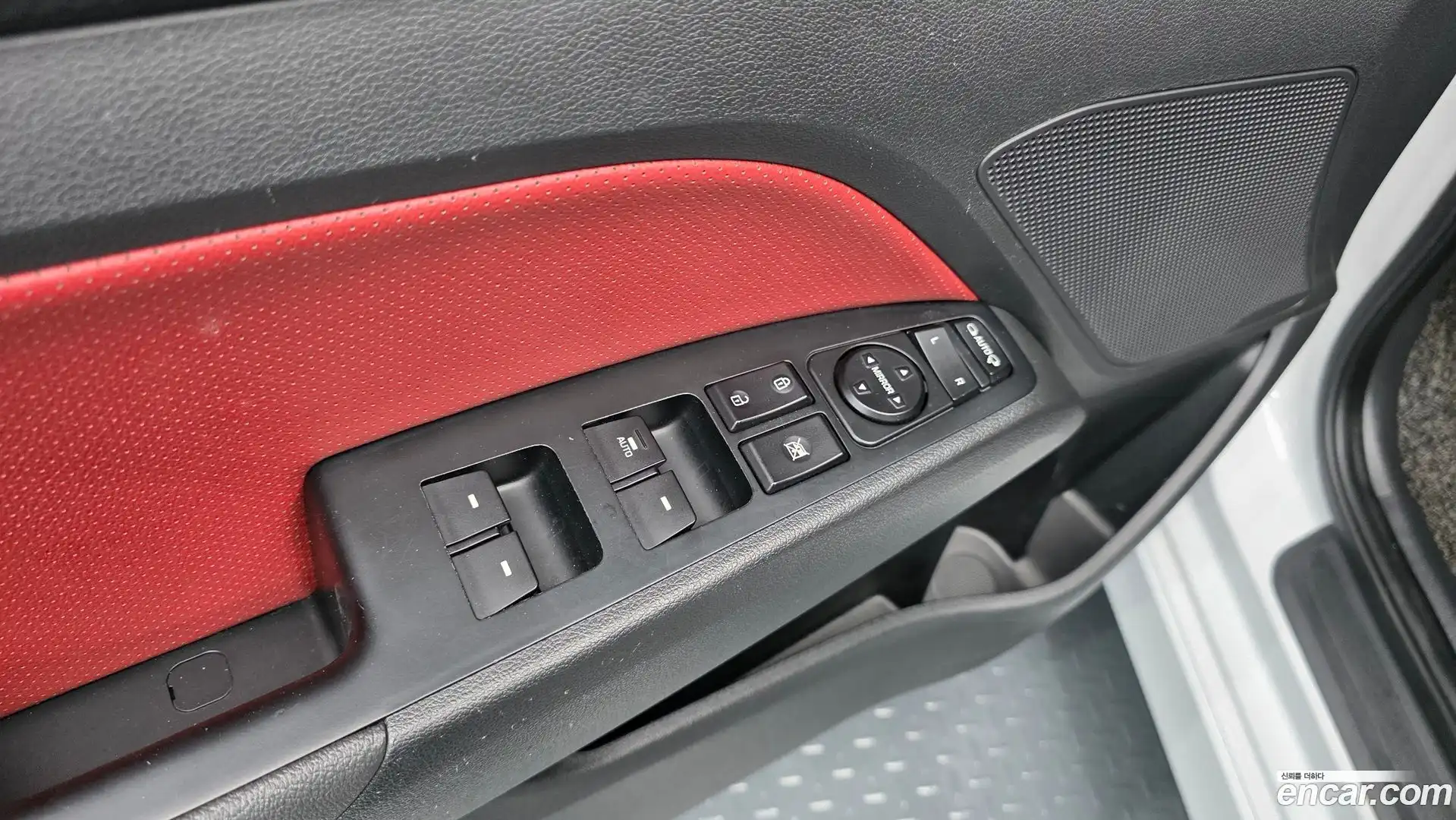 AVANTE Hyundai 2017.1-OPTION-023