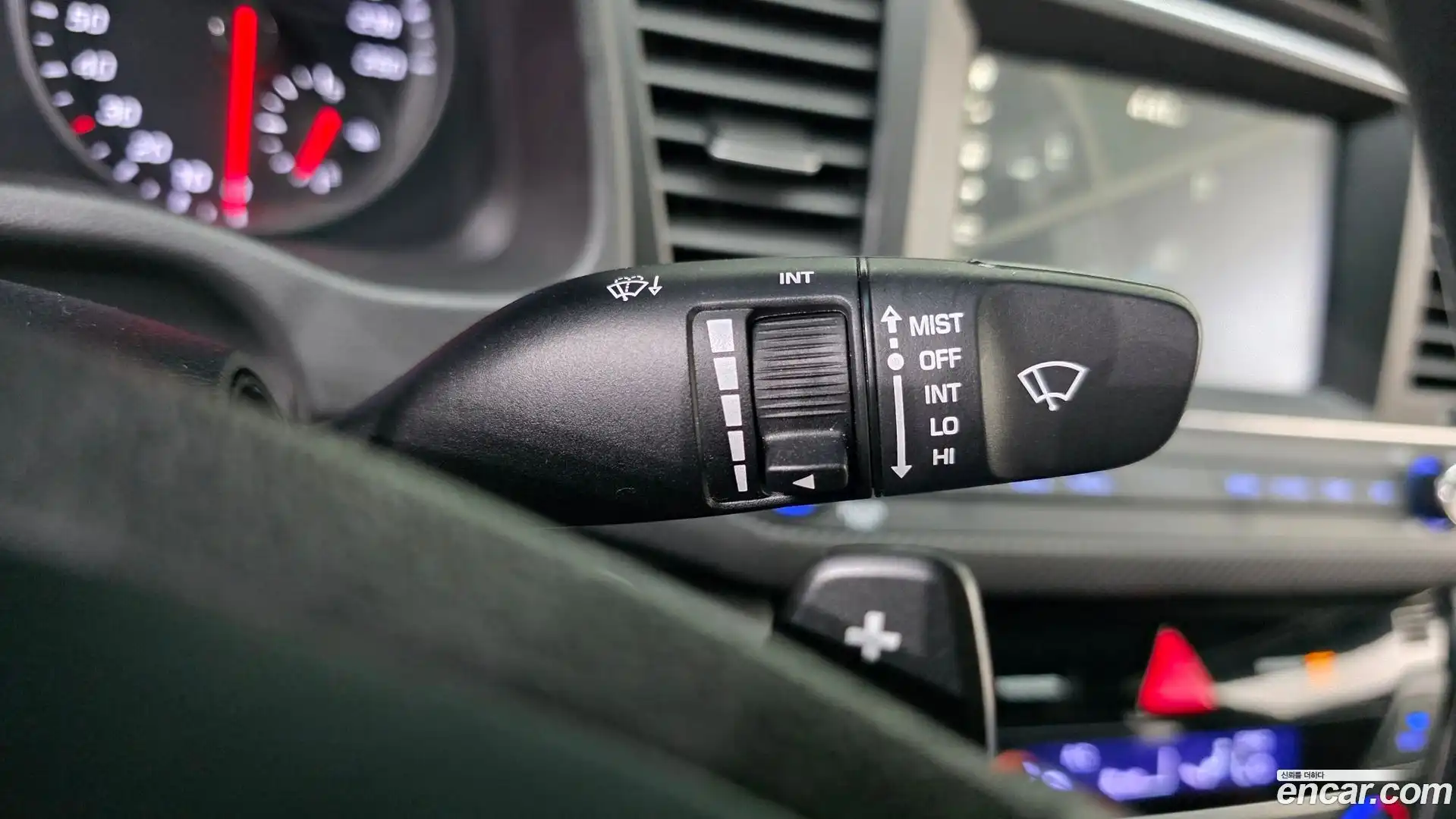 AVANTE Hyundai 2017.1-OPTION-040