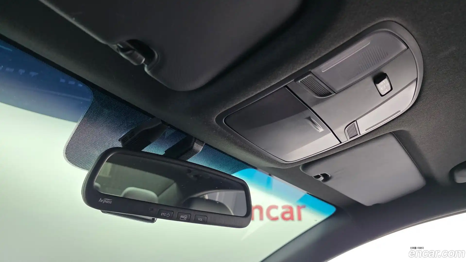 AVANTE Hyundai 2017.1-OPTION-041