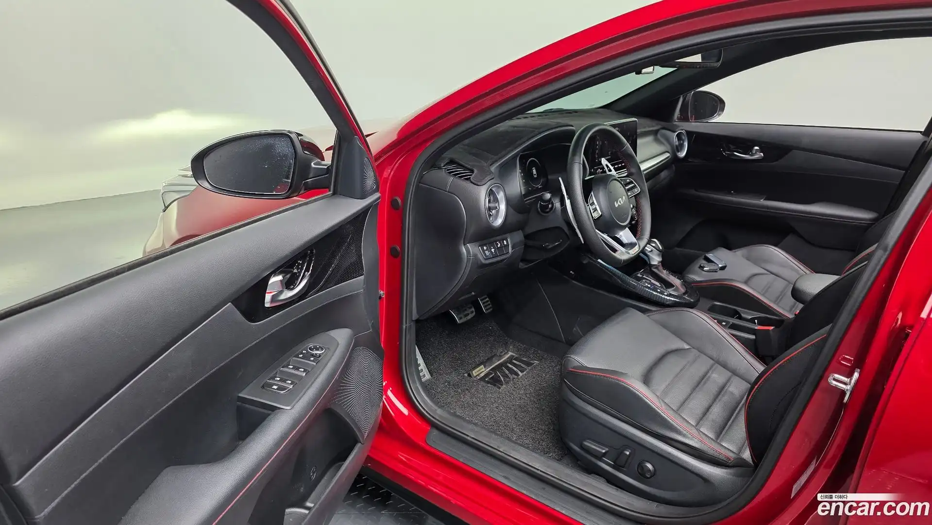K3 Kia 2023.0-INNER-010