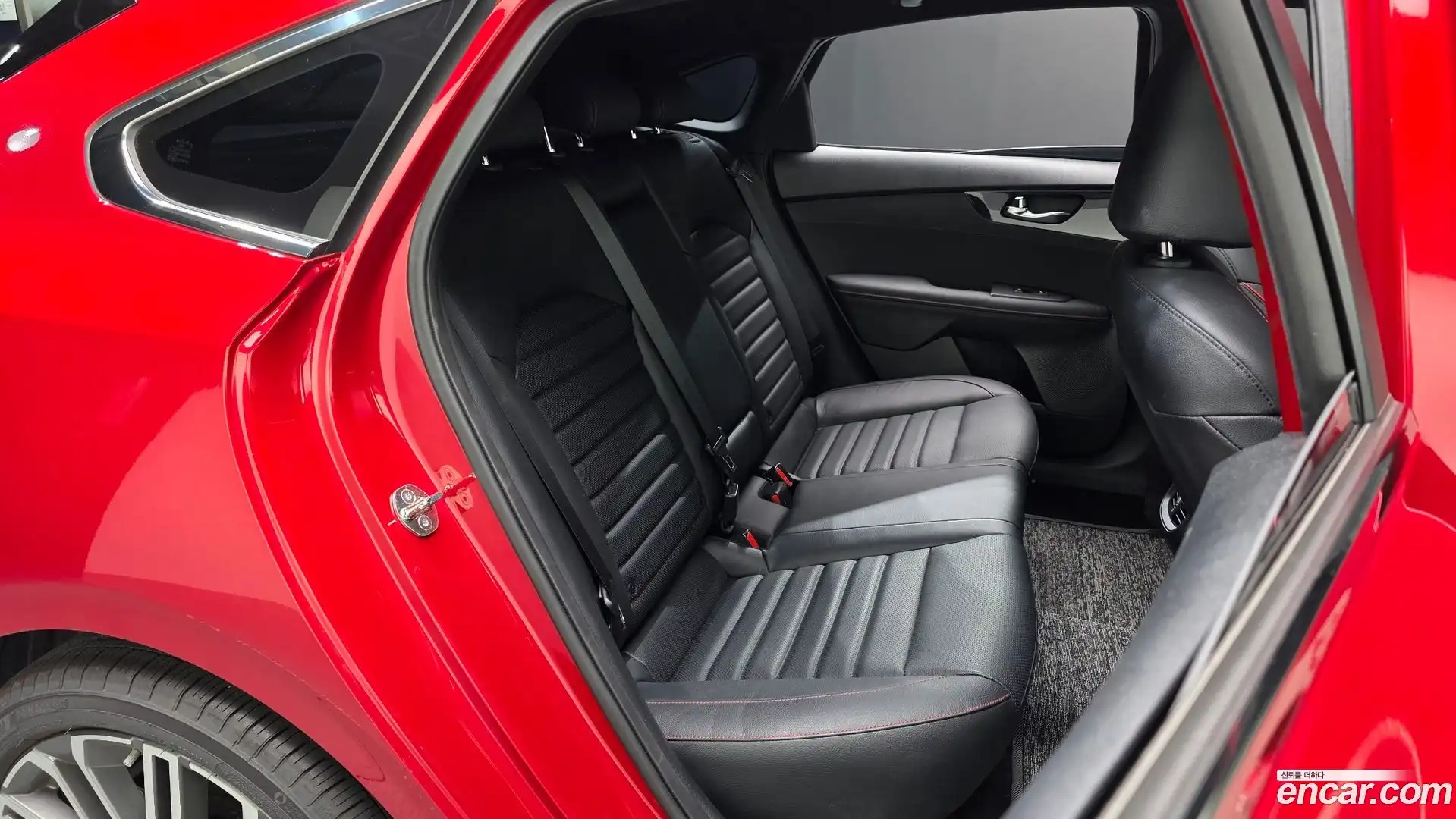 K3 Kia 2023.0-OPTION-015