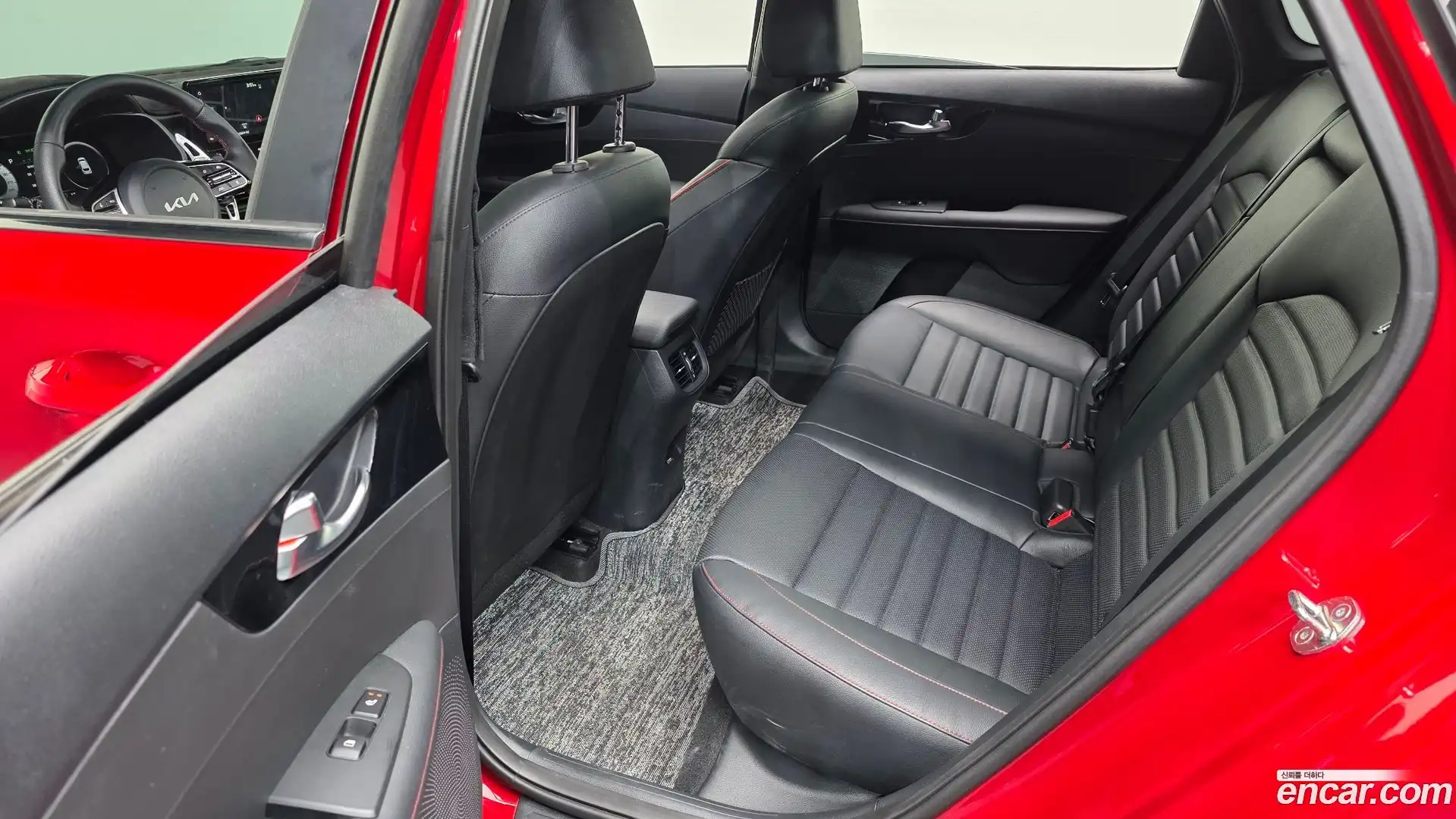 K3 Kia 2023.0-OPTION-016