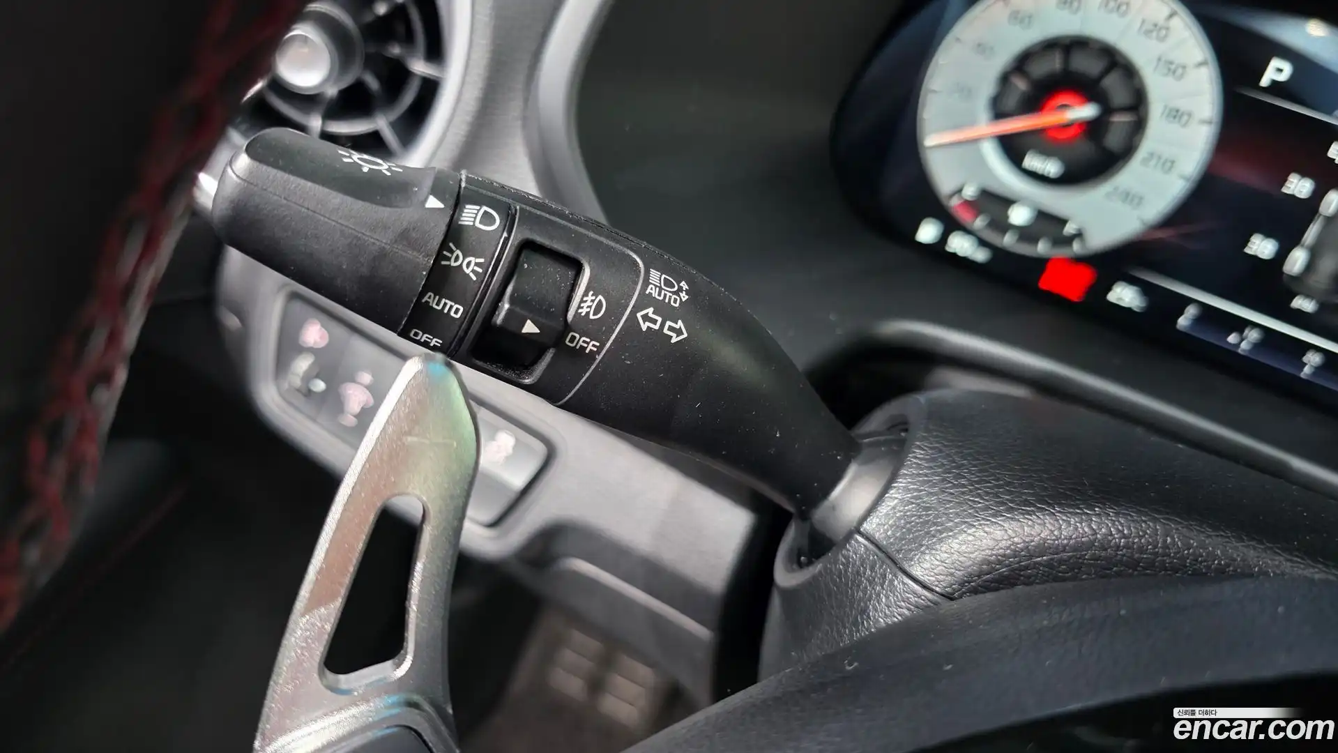 K3 Kia 2023.0-OPTION-042