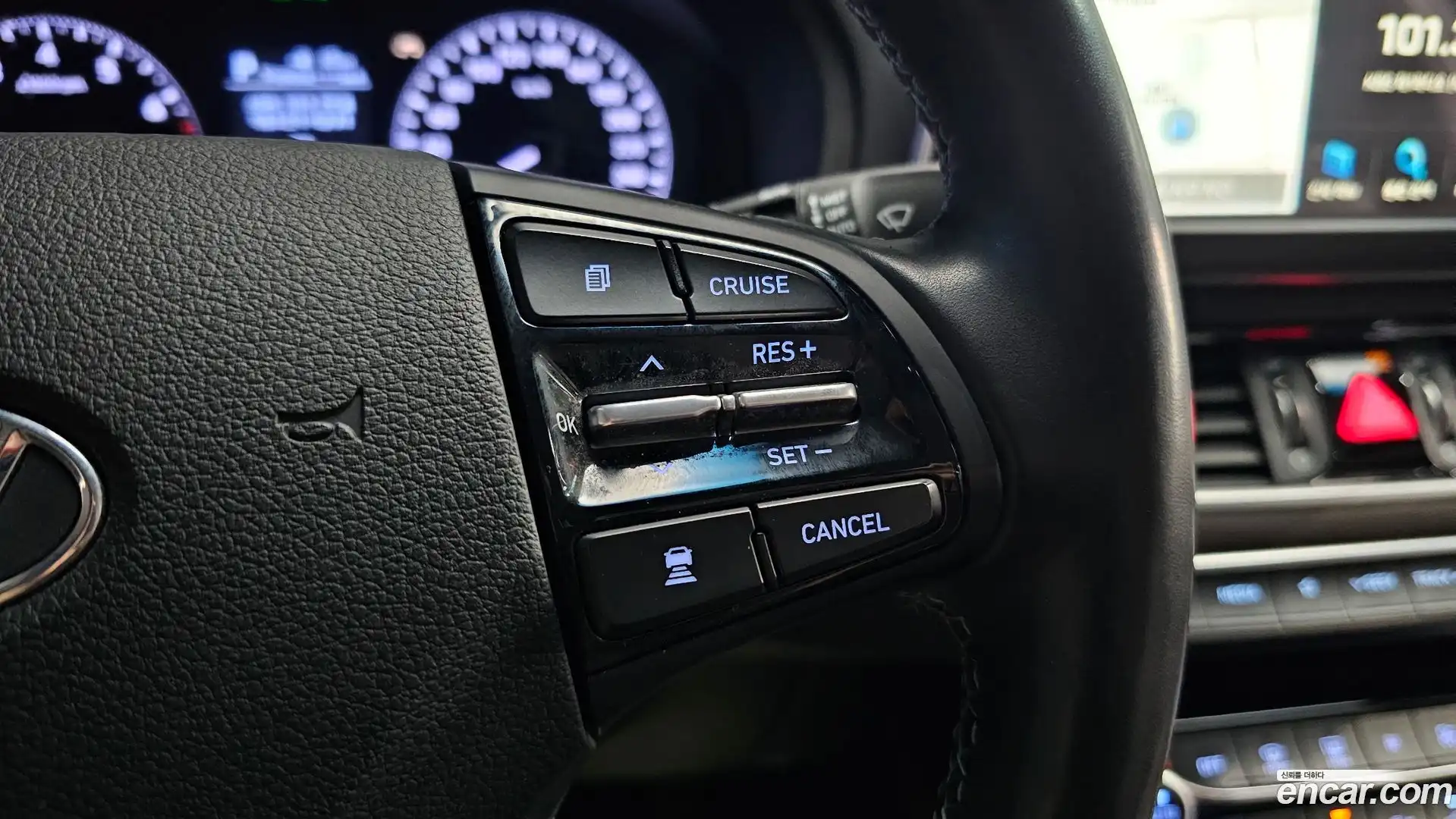 Grandeur Hyundai 2018.0-OPTION-020