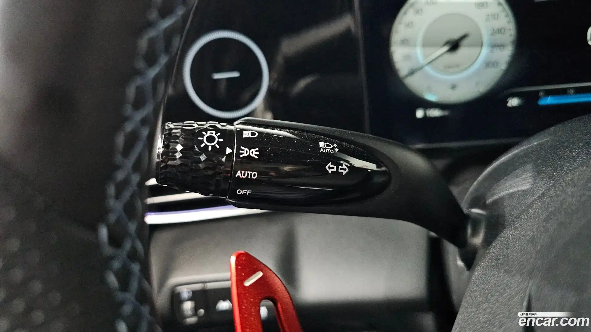 AVANTE Hyundai 2023.4-OPTION-041