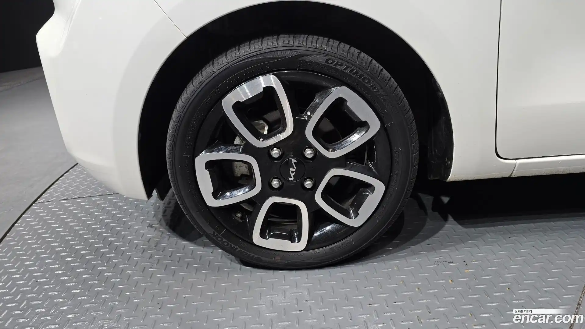 RAY Kia 2022.6-OUTER-005