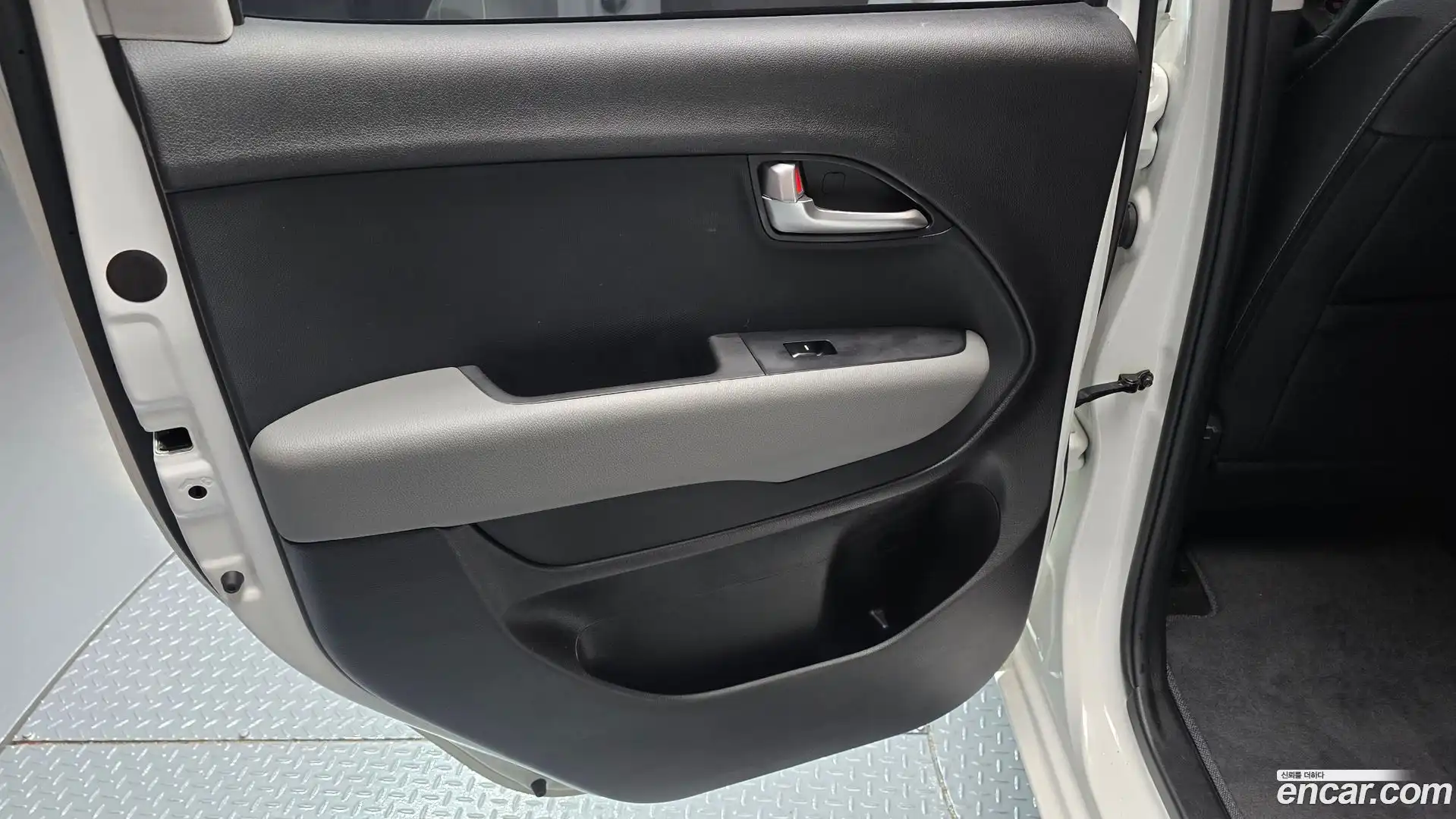 RAY Kia 2022.6-INNER-035