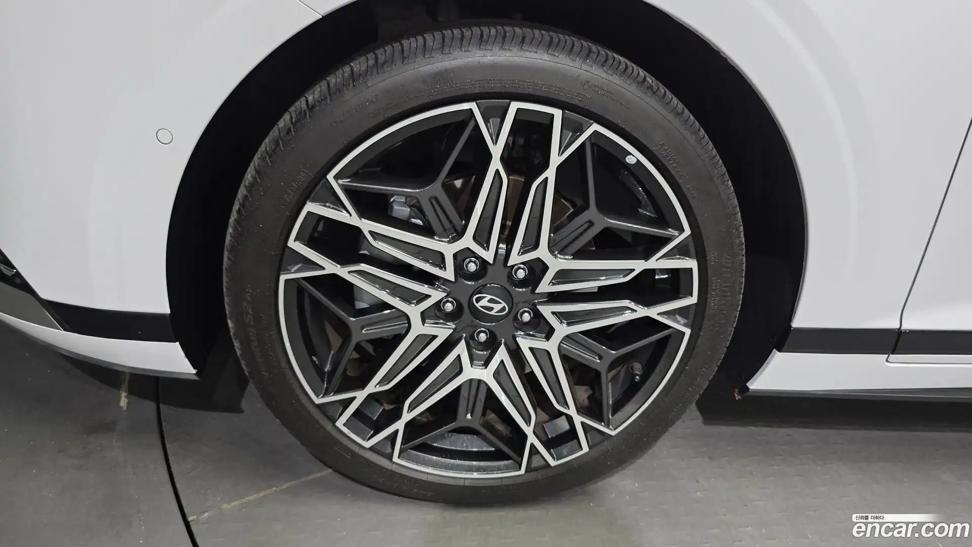 Grandeur Hyundai 2025.8-OUTER-005