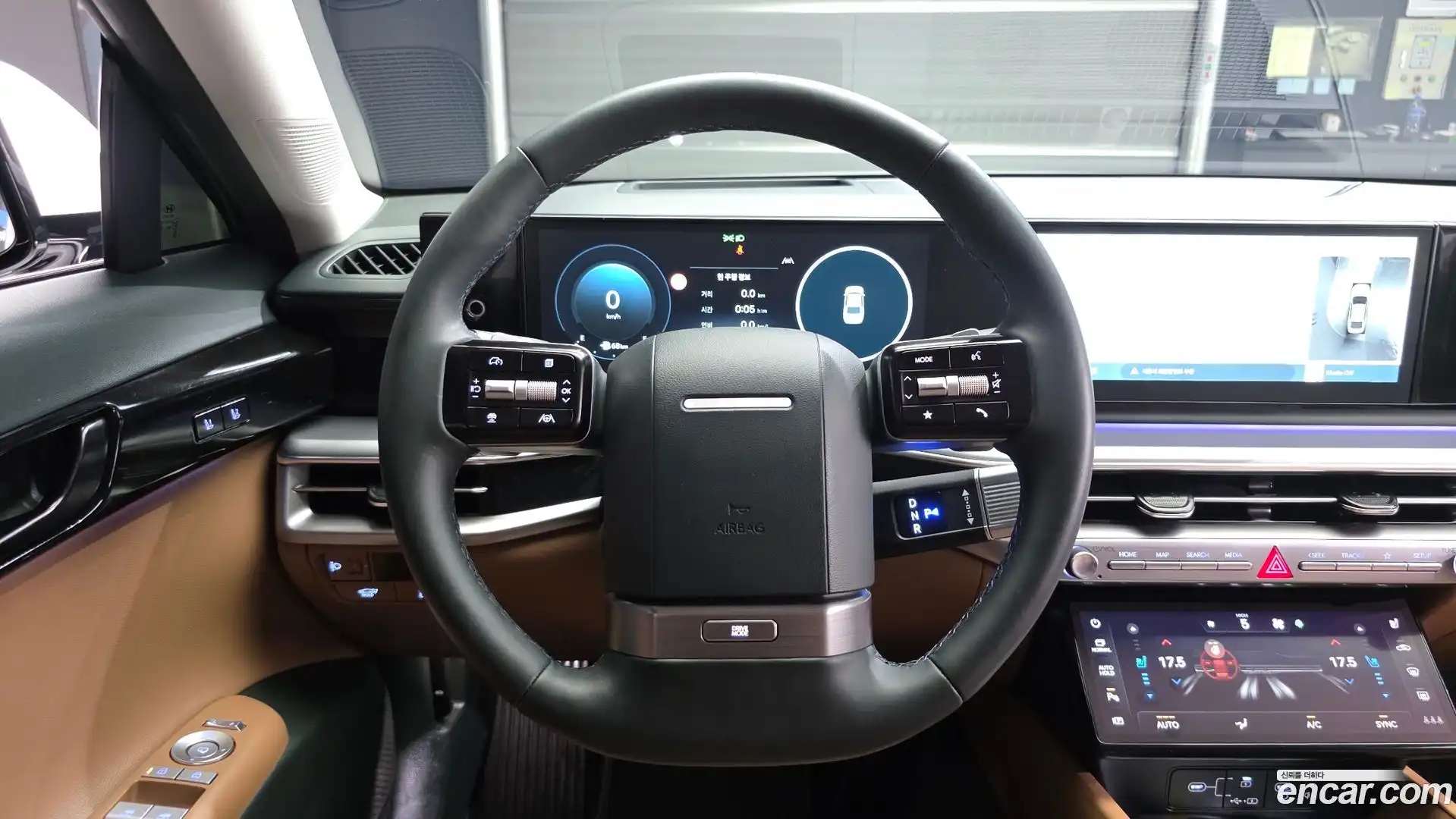 Grandeur Hyundai 2025.8-OPTION-016