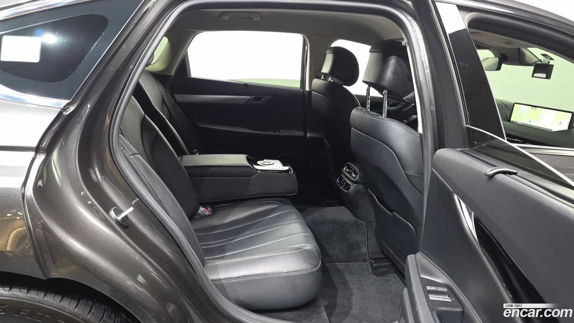 G80 Genesis 2022.1-OPTION-016