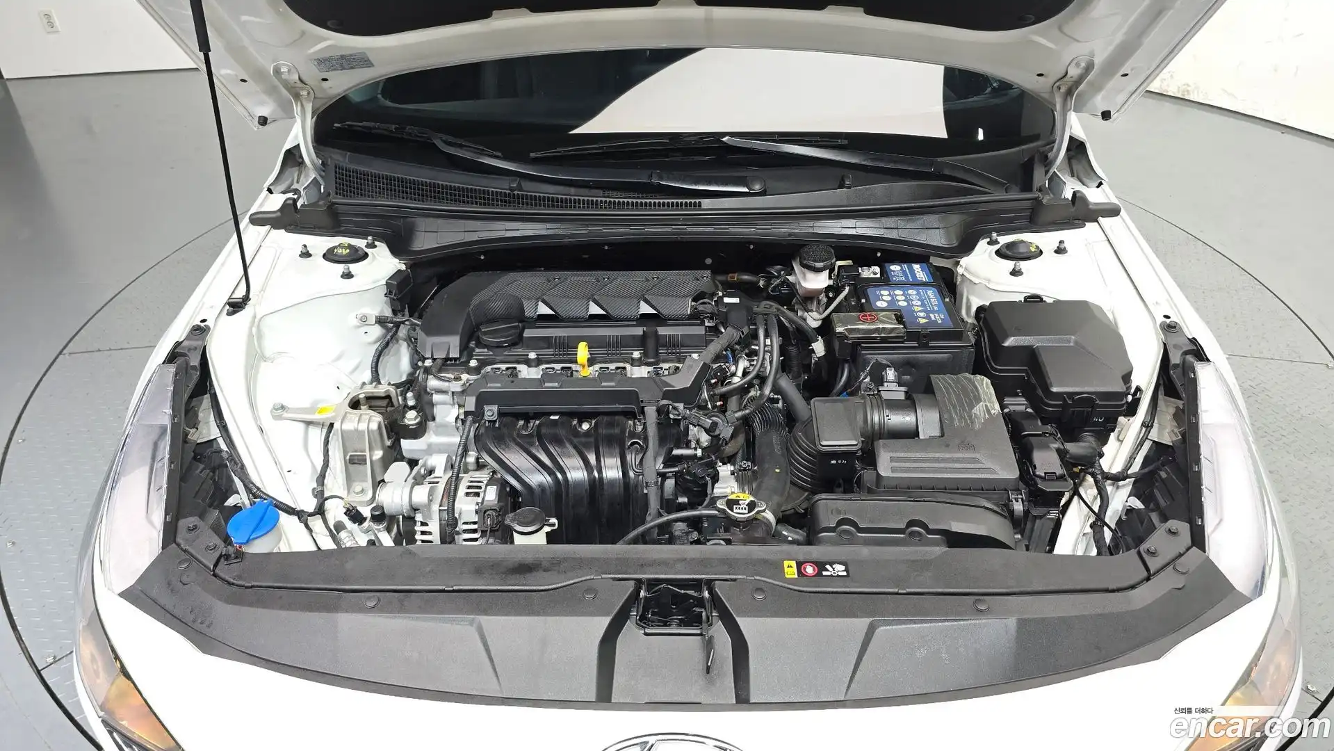 AVANTE Hyundai 2023.1-OUTER-006