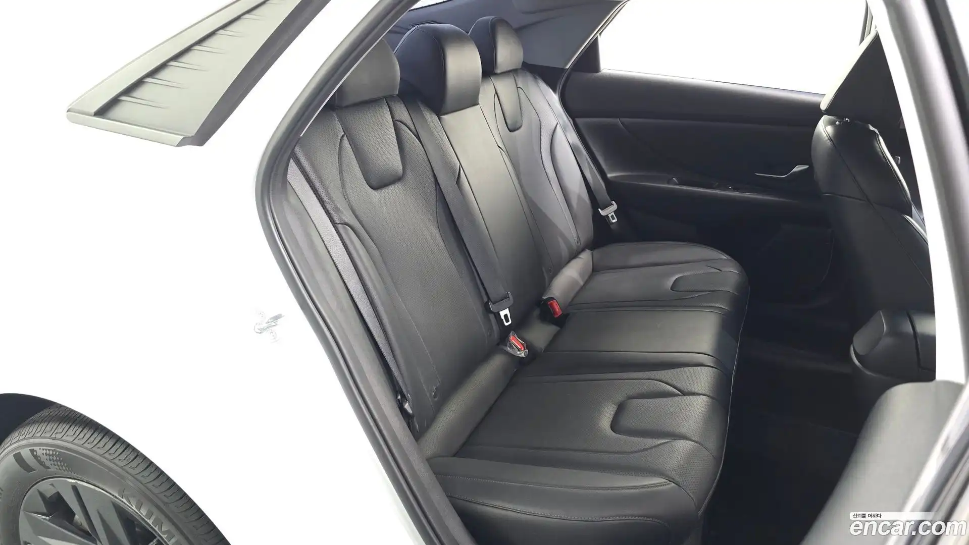 AVANTE Hyundai 2023.1-OPTION-016