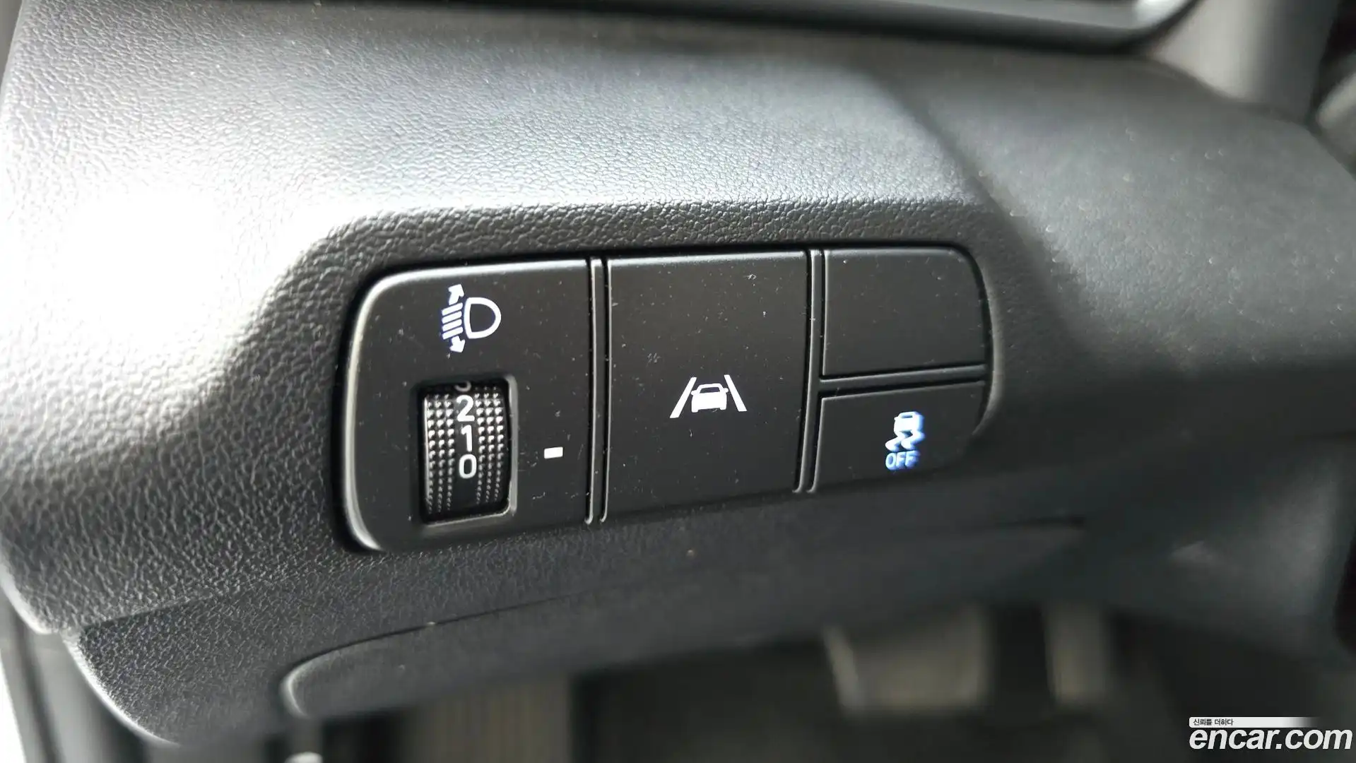 AVANTE Hyundai 2023.1-OPTION-041