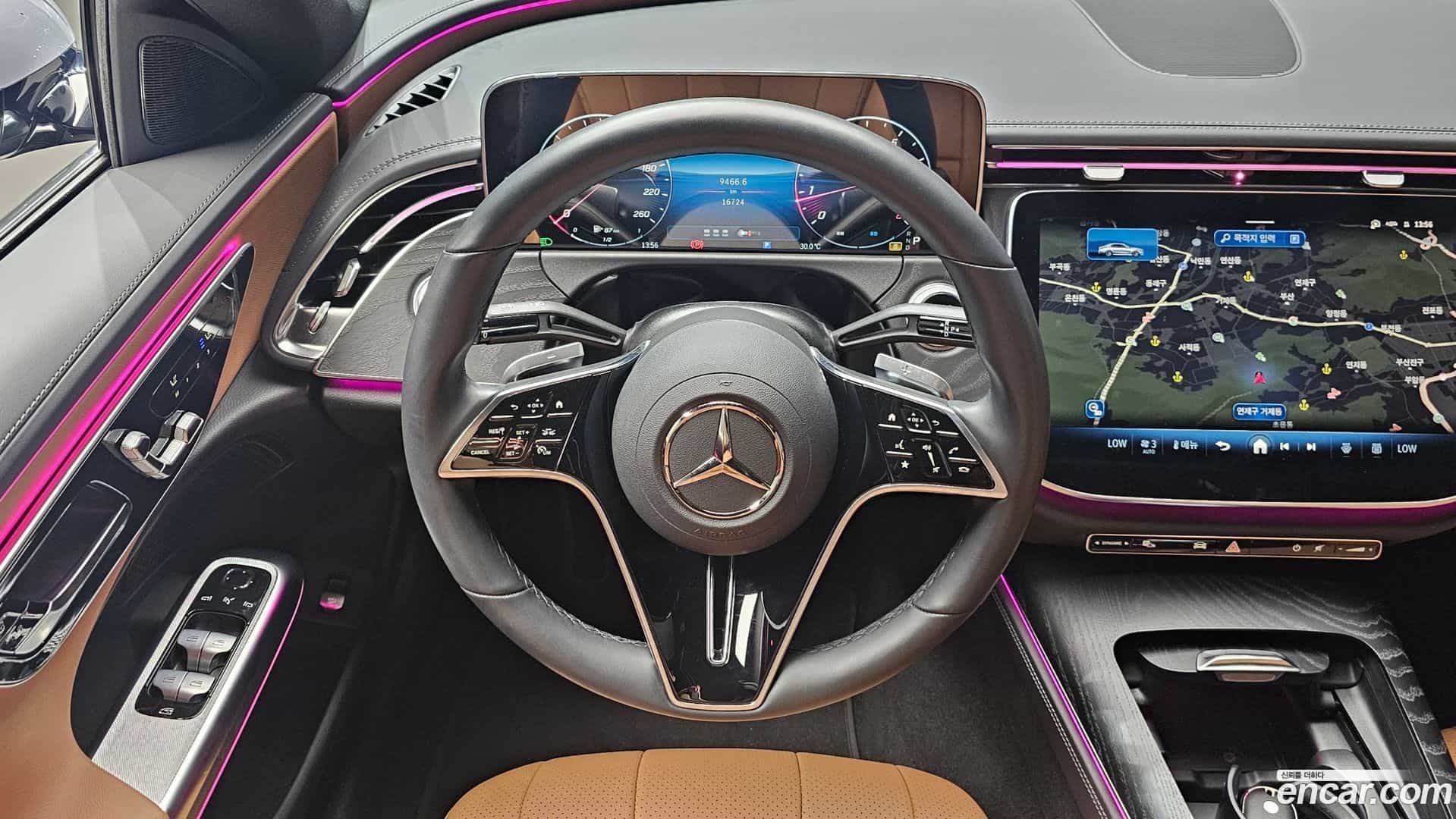E-Class Mercedes-Benz 2024.8-OPTION-017