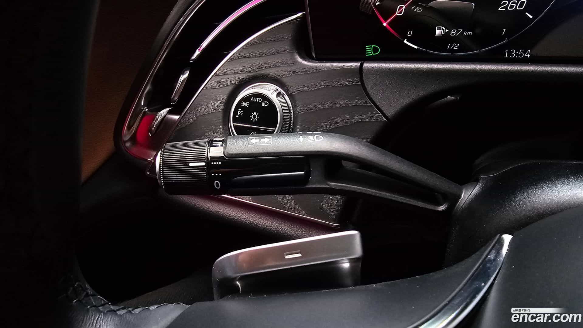 E-Class Mercedes-Benz 2024.8-OPTION-022