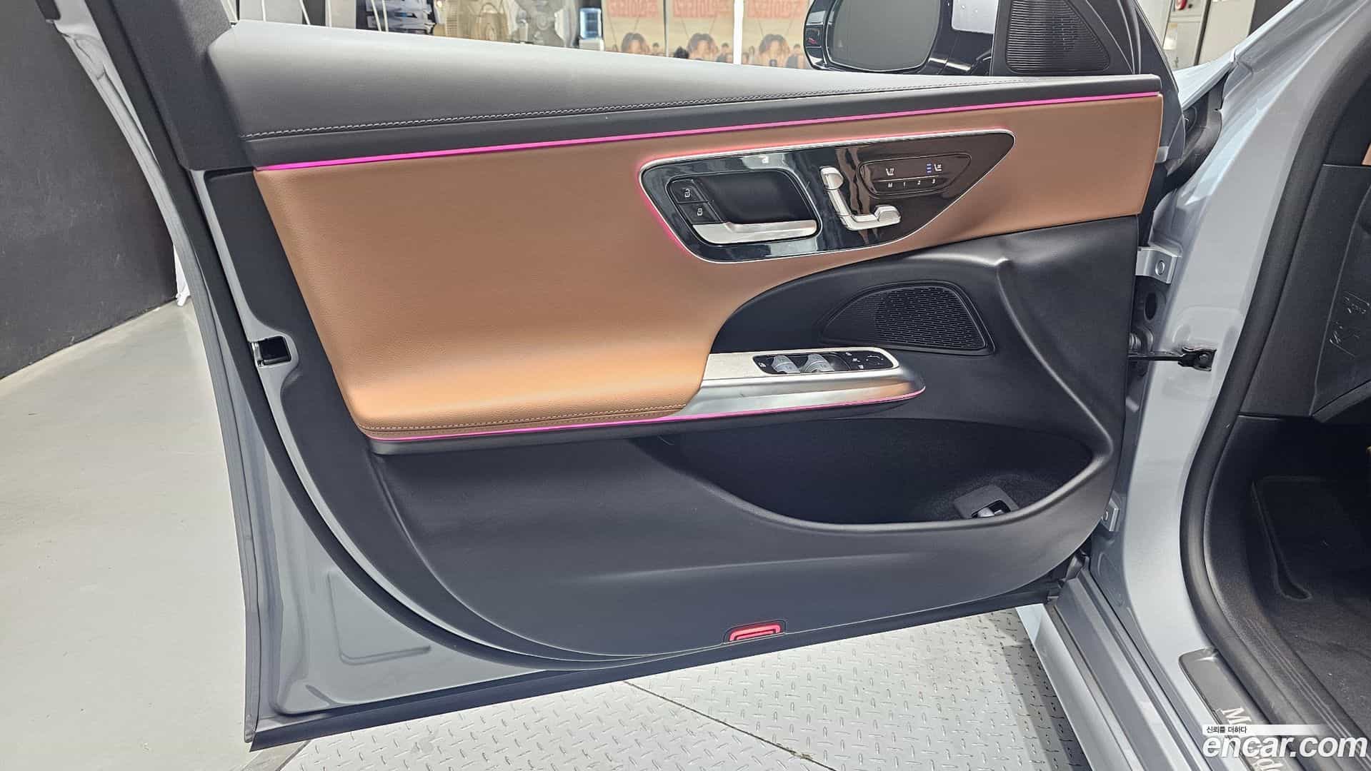 E-Class Mercedes-Benz 2024.8-INNER-034