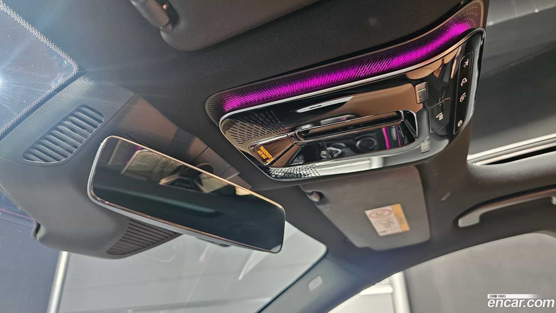 E-Class Mercedes-Benz 2024.8-OPTION-040