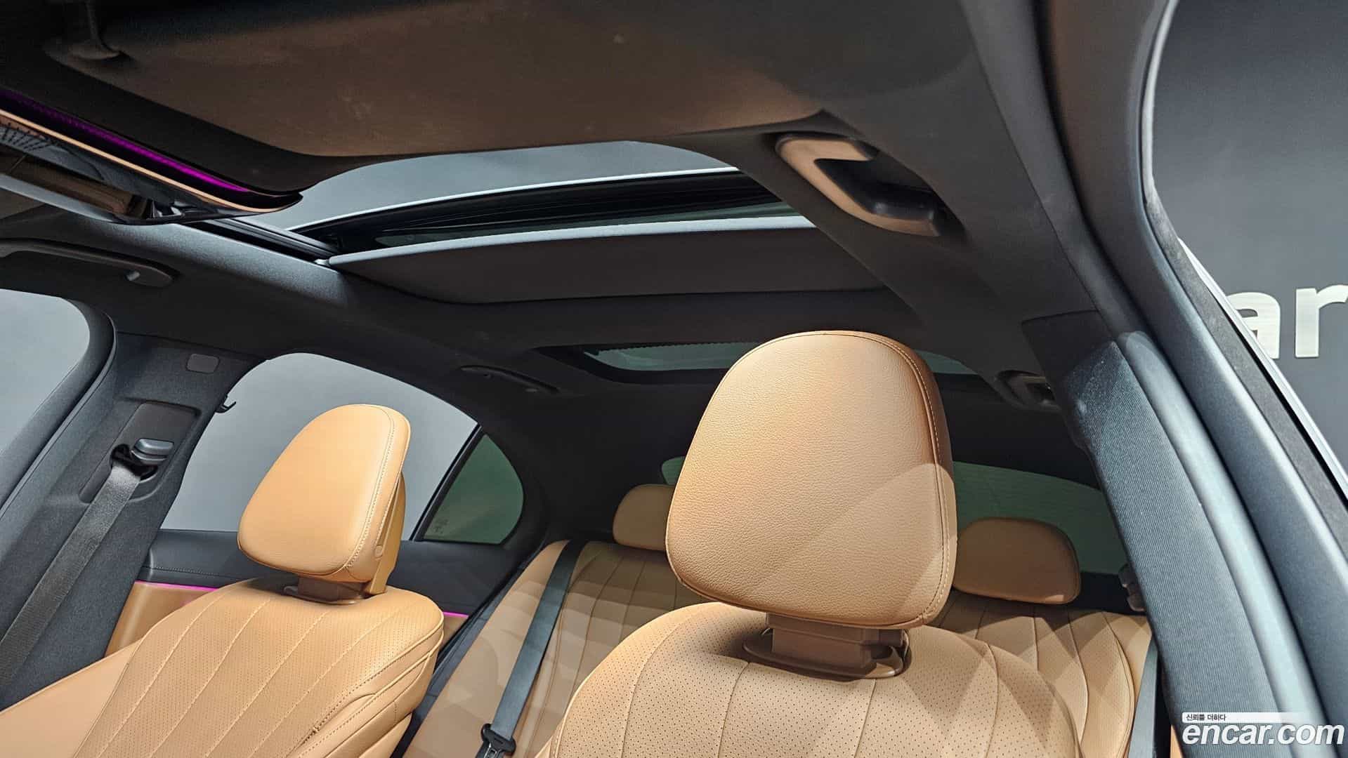 E-Class Mercedes-Benz 2024.8-OPTION-041