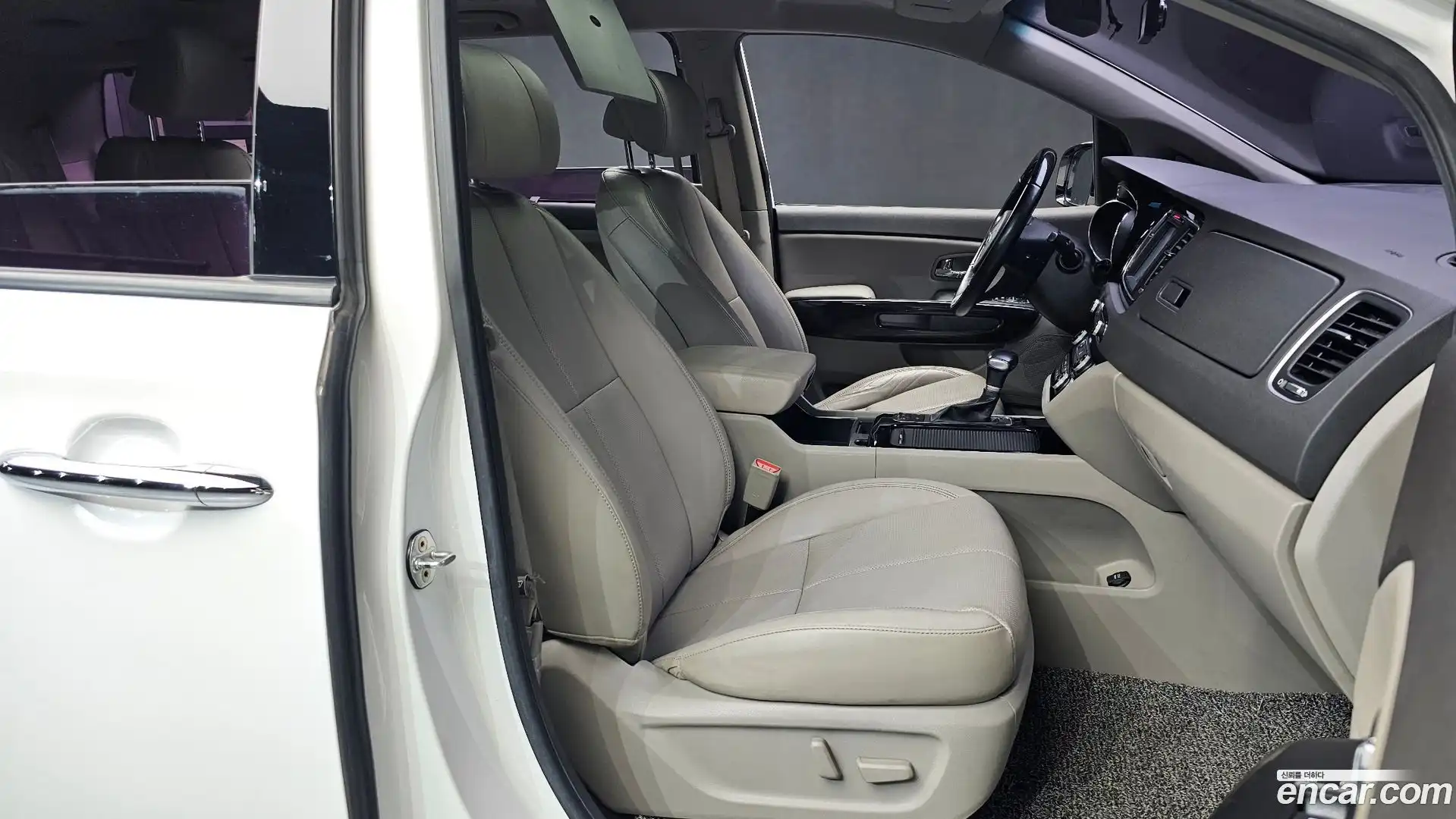Canival Kia 2017.4-INNER-036