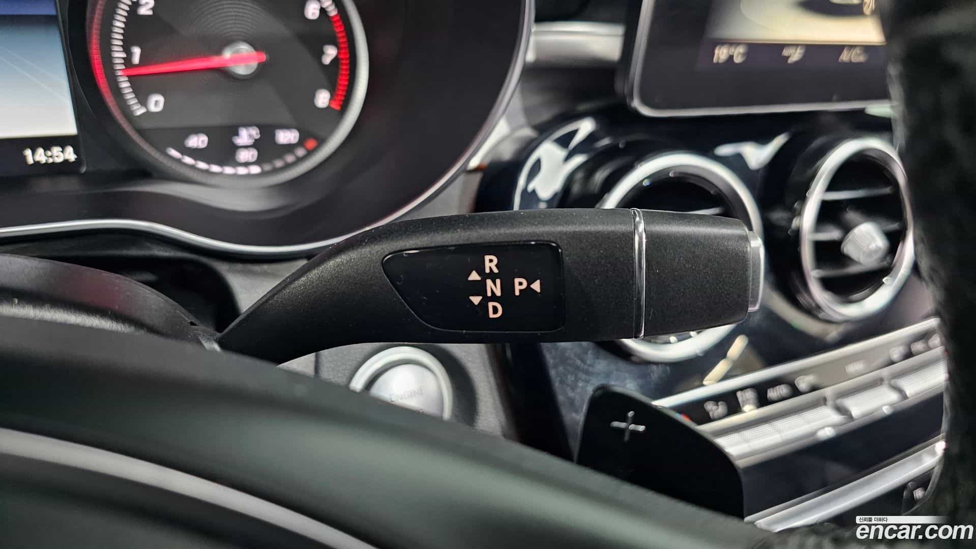 C-Class Mercedes-Benz 2014.11-INNER-009