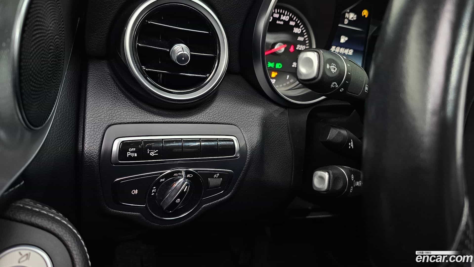 C-Class Mercedes-Benz 2014.11-OPTION-020