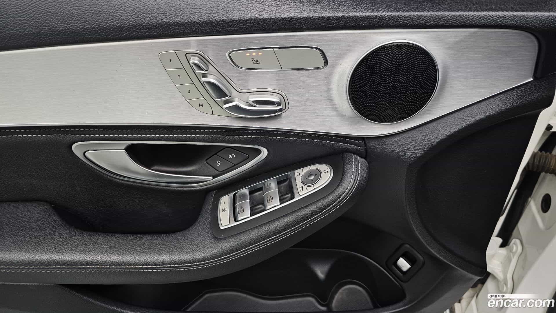 C-Class Mercedes-Benz 2014.11-OPTION-021