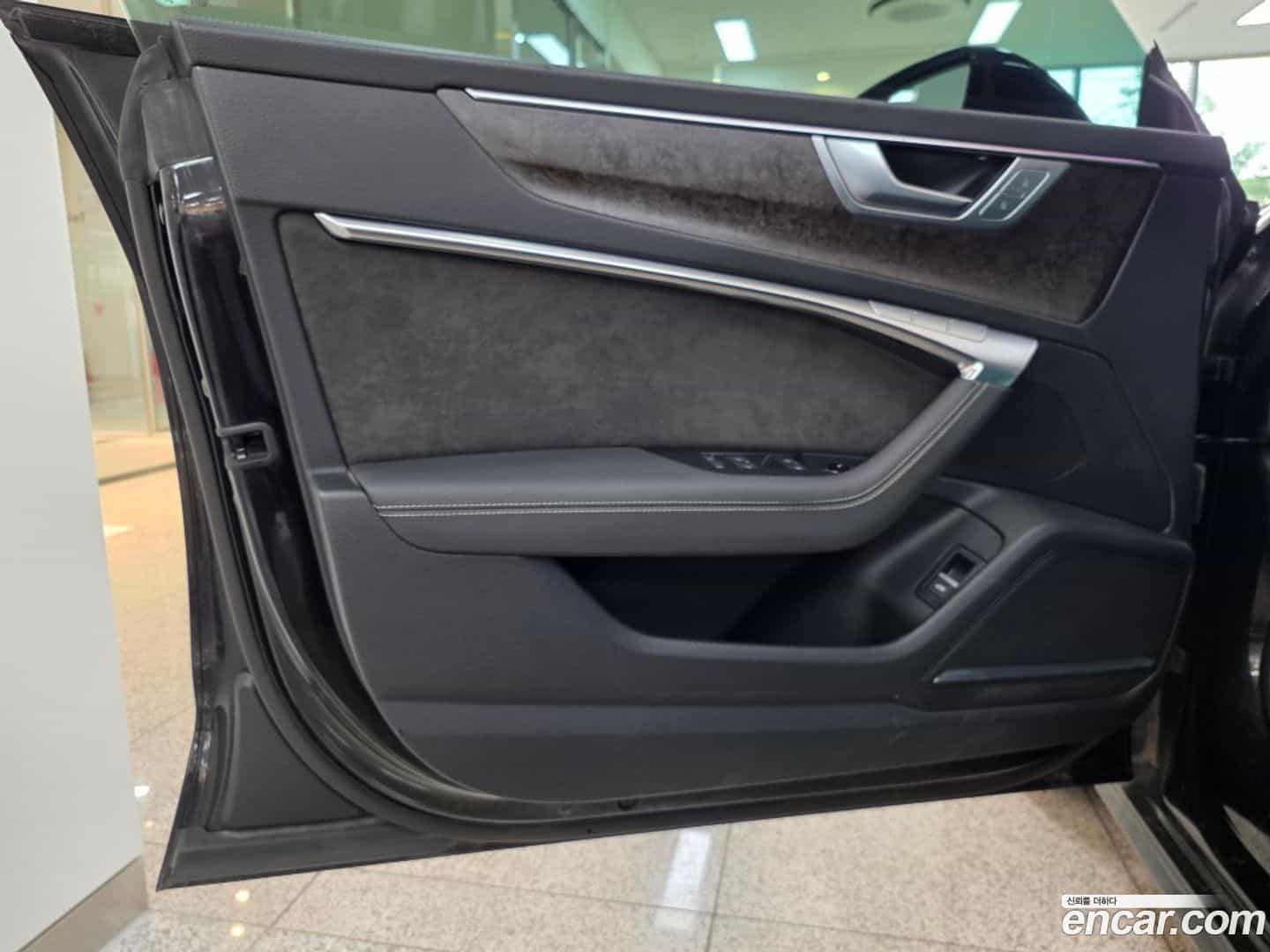 A7 Audi 2020.11-OPTION-015