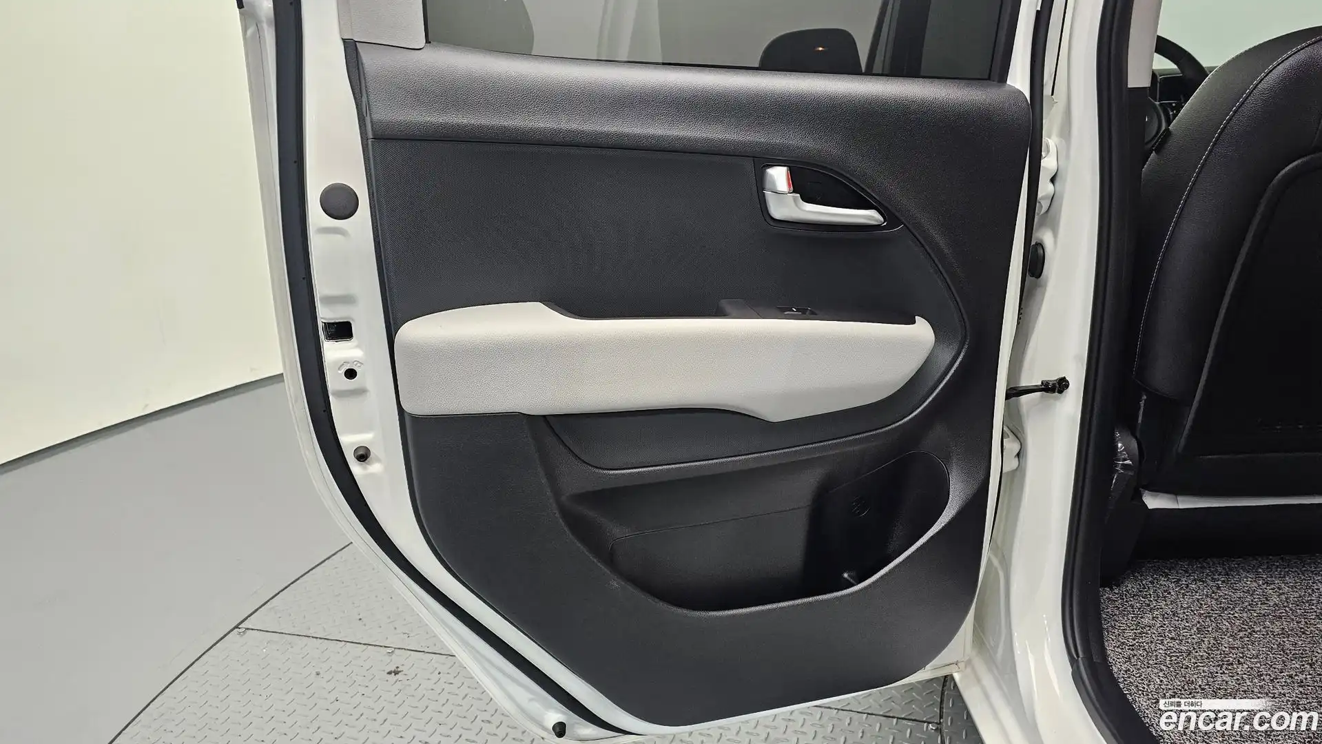 RAY Kia 2025.2-INNER-035