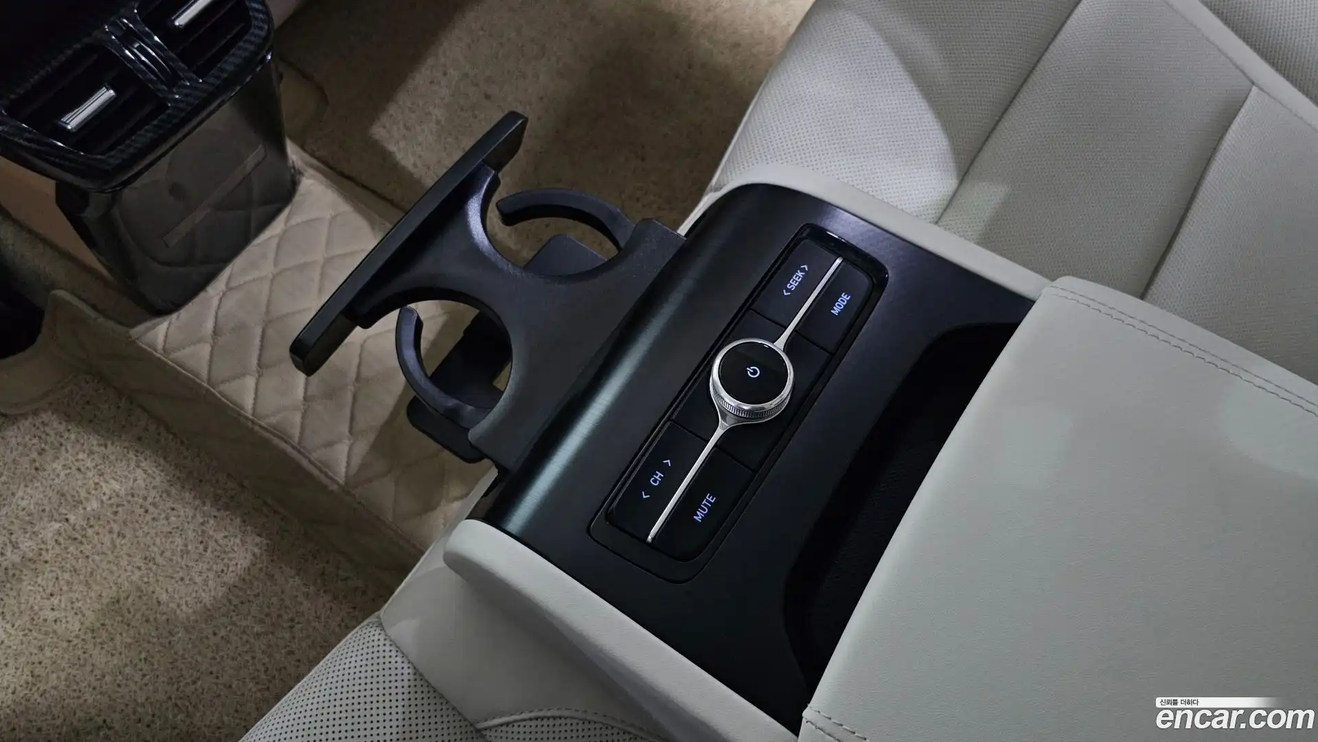 Grandeur Hyundai 2021.5-OPTION-049