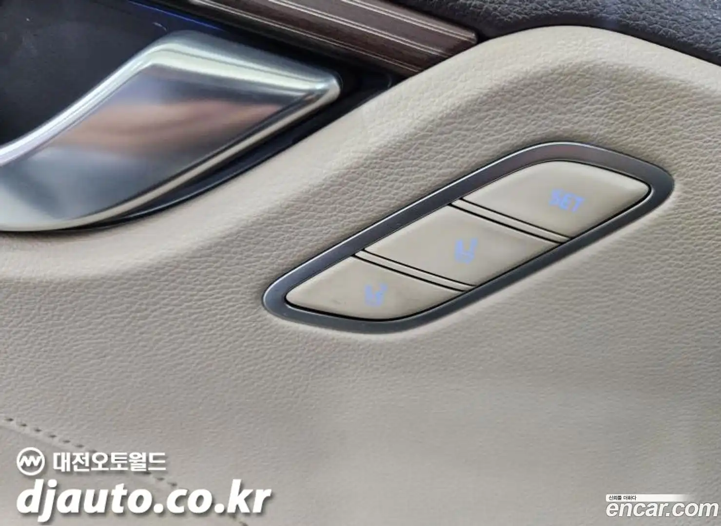 Grandeur Hyundai 2017.1-OPTION-018