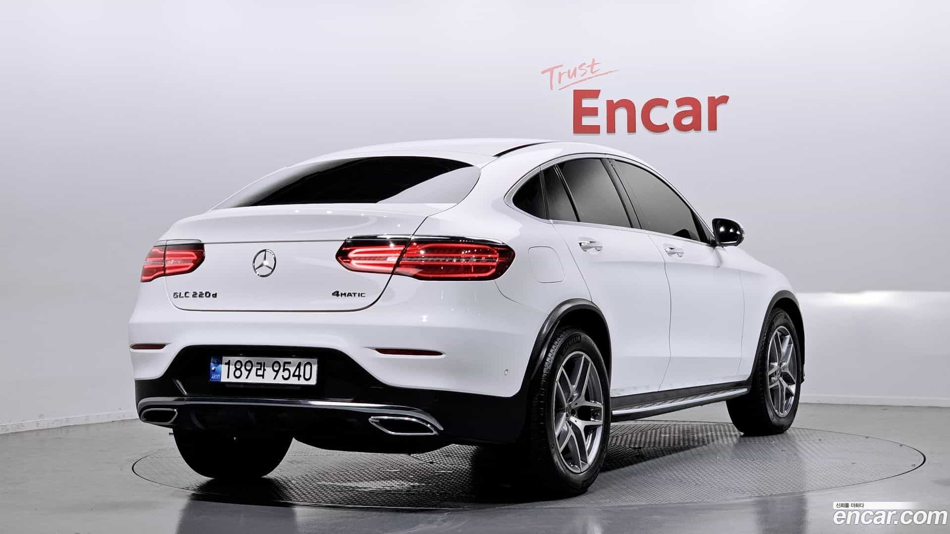 GLC-Class Mercedes-Benz 2018.3-OUTER-002